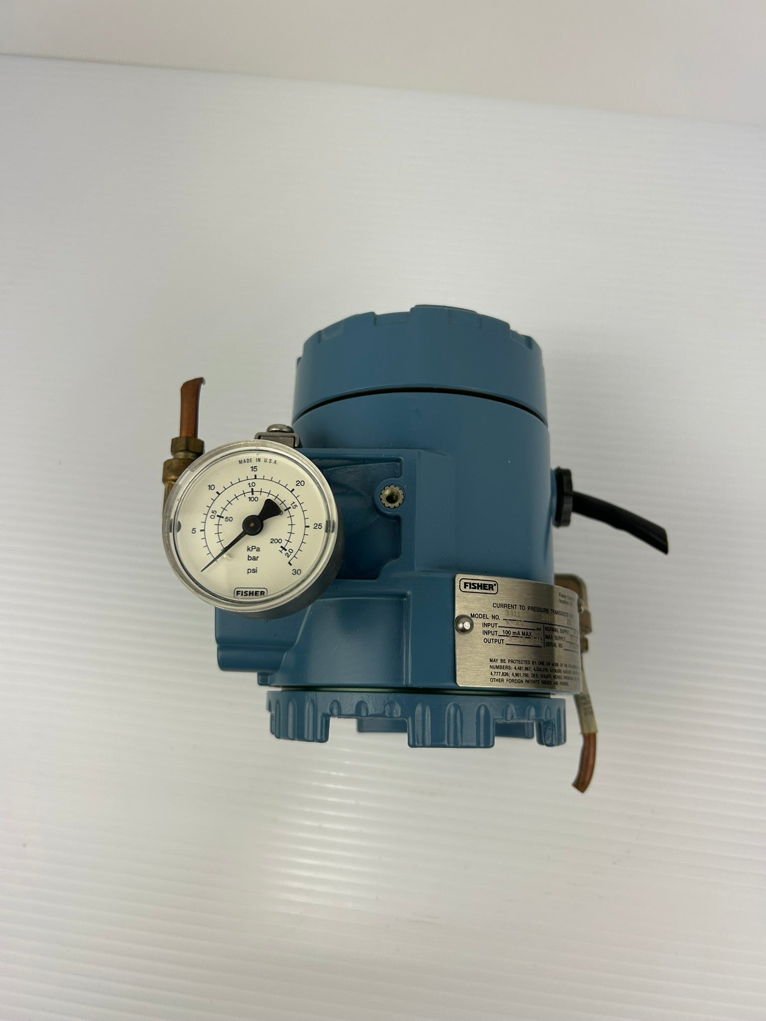 Fisher 3311DS1J1K5 Pressure Transducer with Pressure Gauge