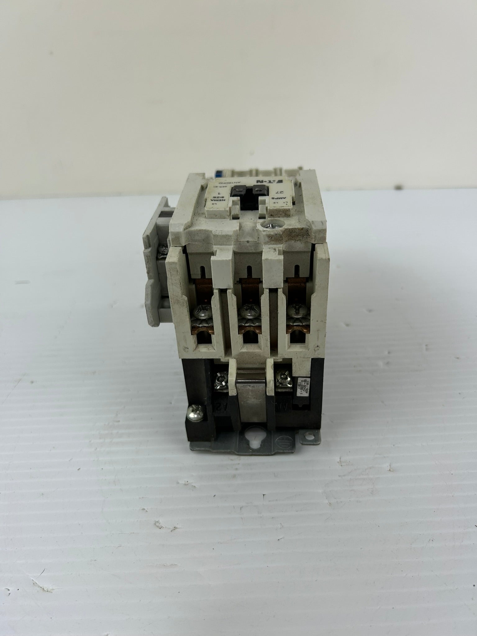 Eaton AN16DN0 Motor Starter Ser B1 & C320KGS1 Size 1 Contactor & C306GN3 Relay