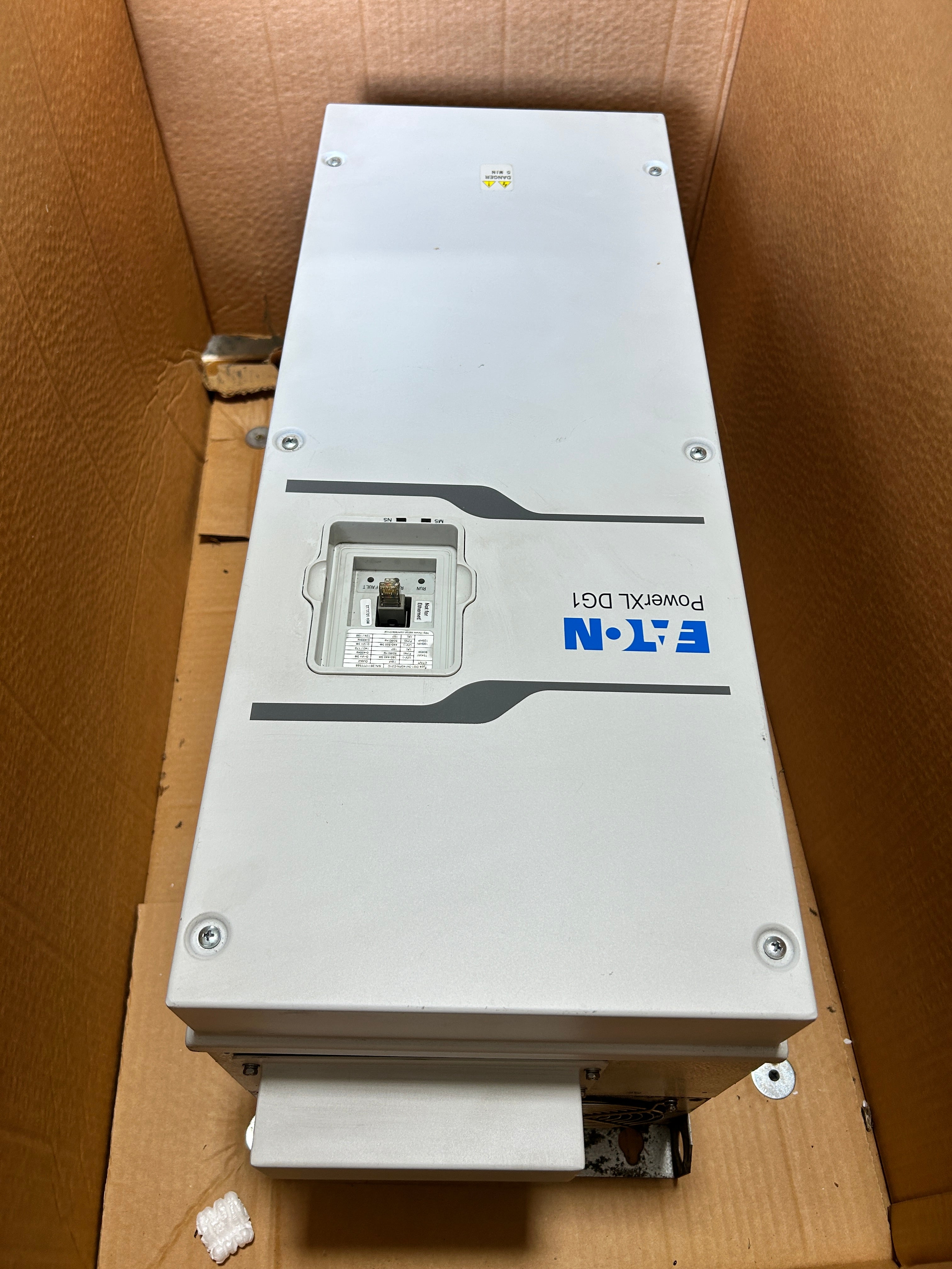 Eaton PowerXL DG1-34140FN-C21C Variable Frequency Drive 100HP 75kW 380-500V