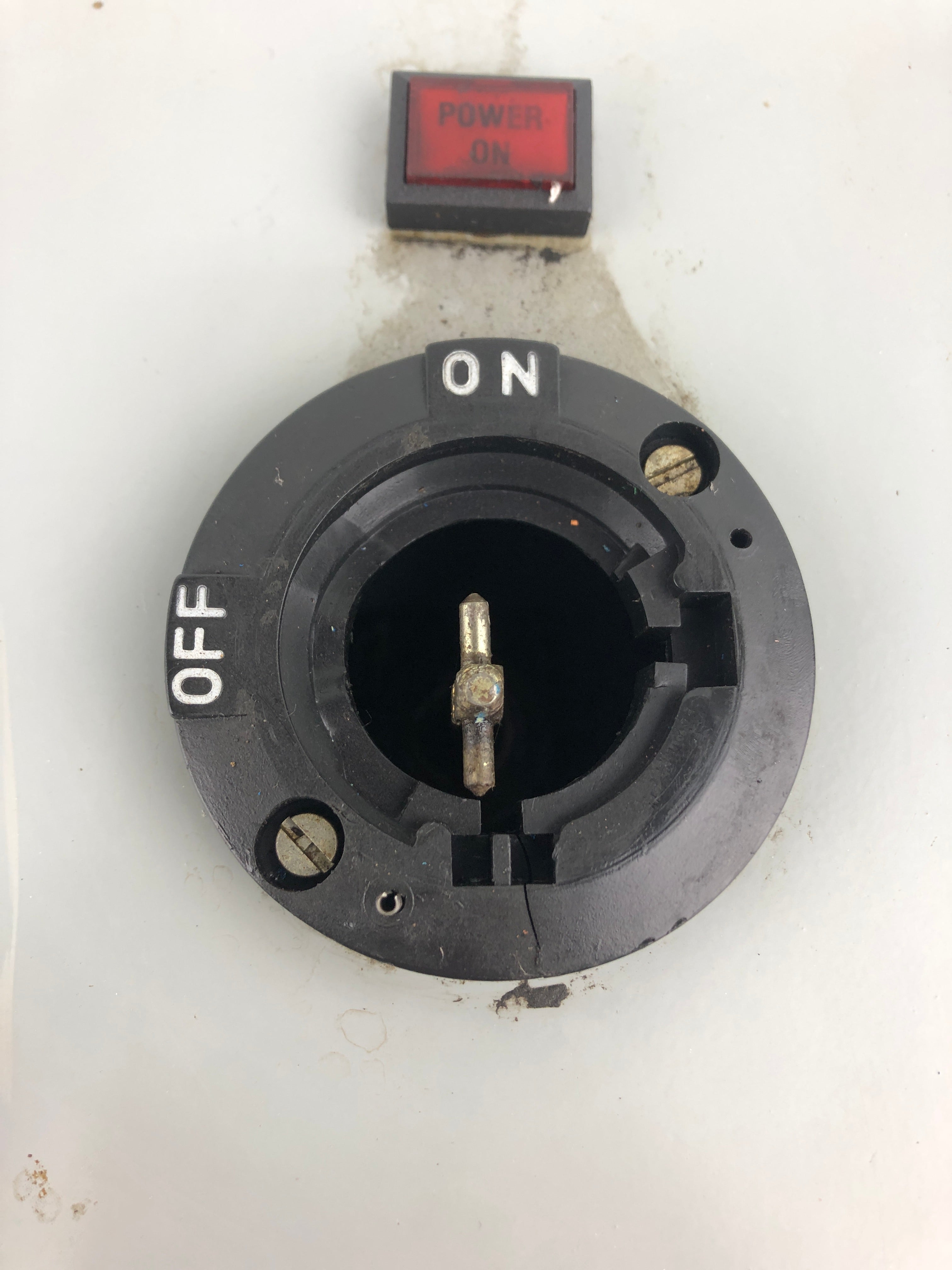 Daykin GPFS-09 Disconnect Transformer 1PH 60Hz - Missing ON/OFF Switch Cover