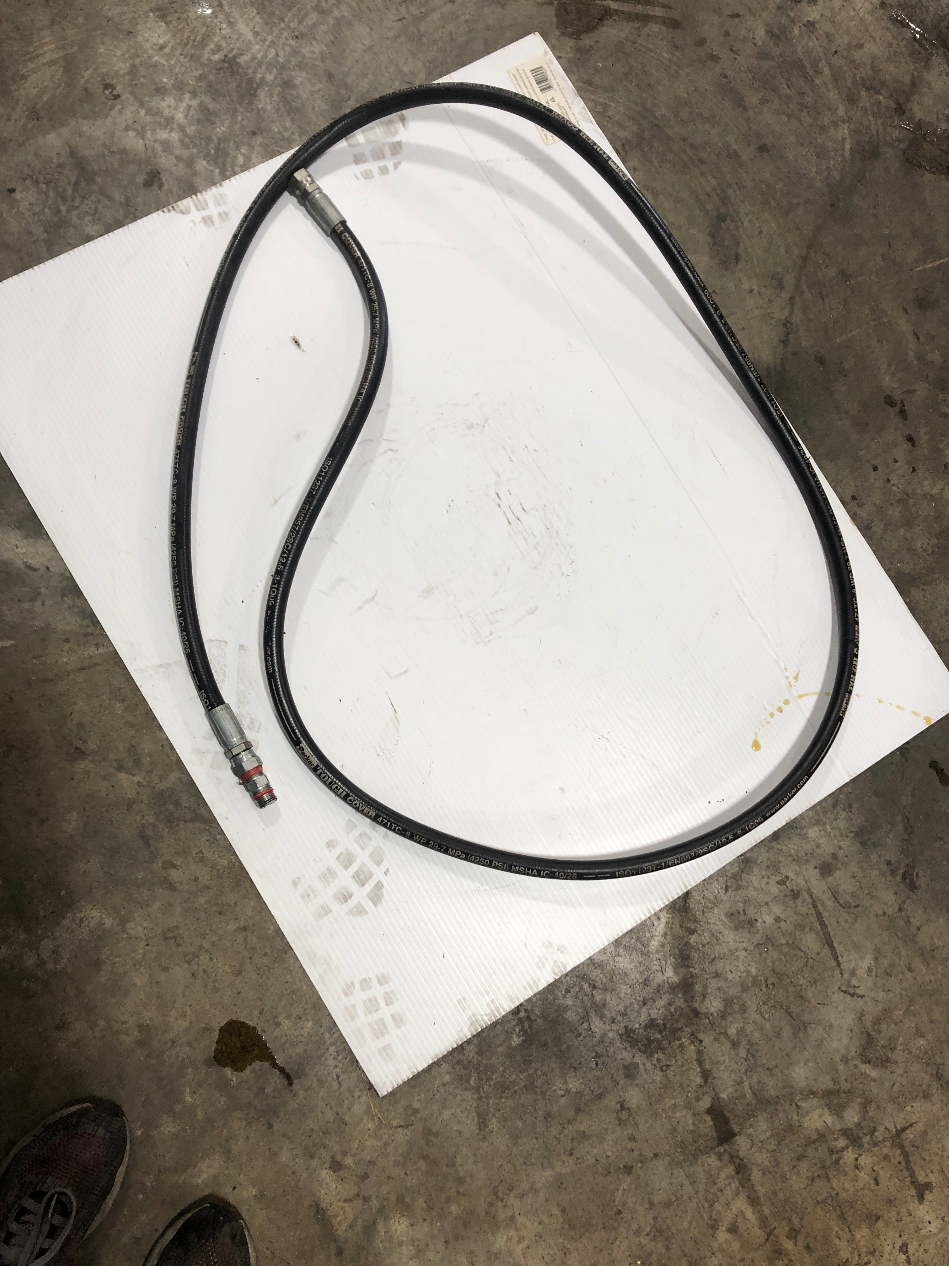 Parker 471TC-8 Tough Cover Hydraulic Hose WP 29.7 MPa 4250 PSI