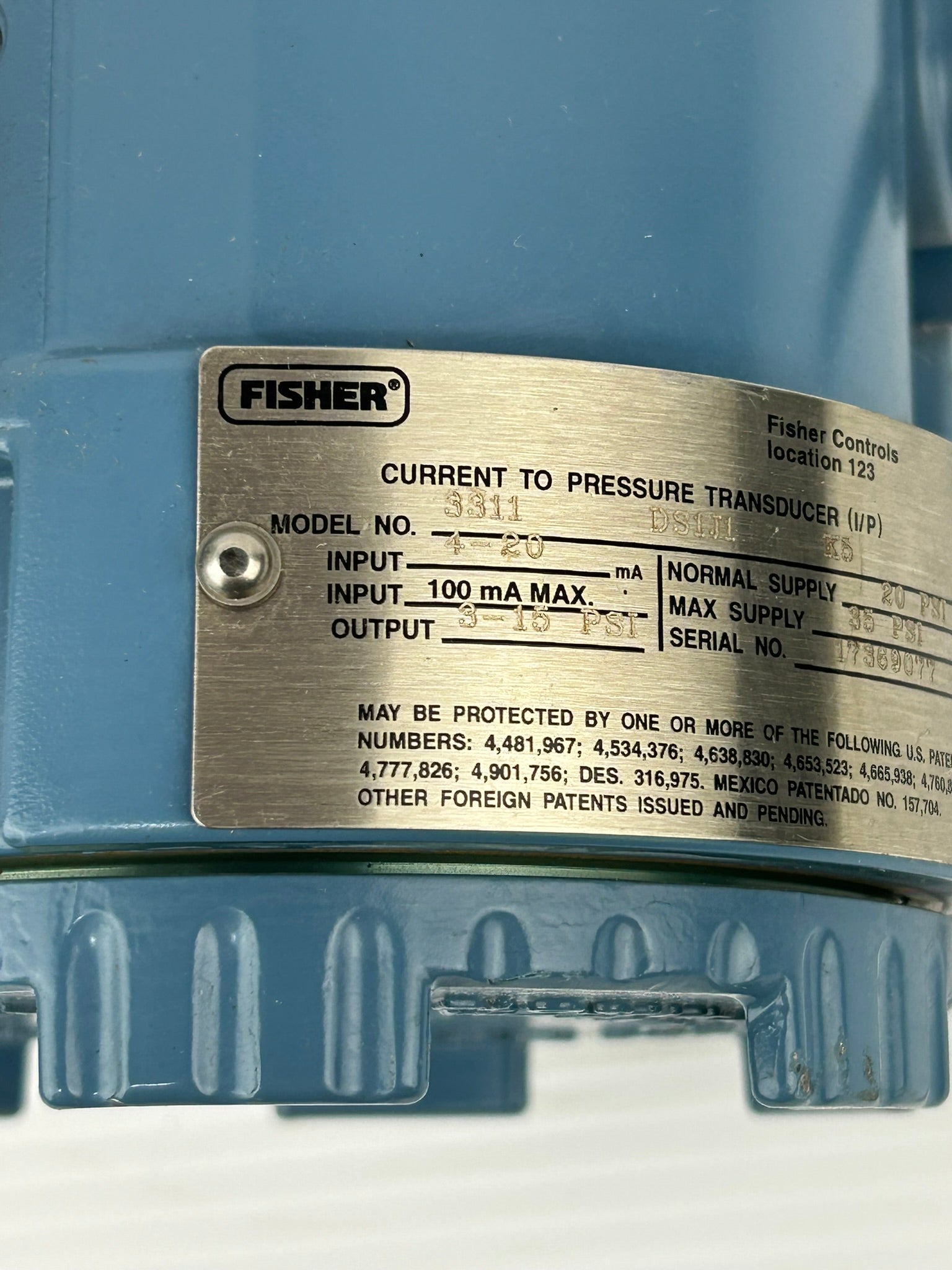 Fisher 3311DS1J1K5 Pressure Transducer with Pressure Gauge