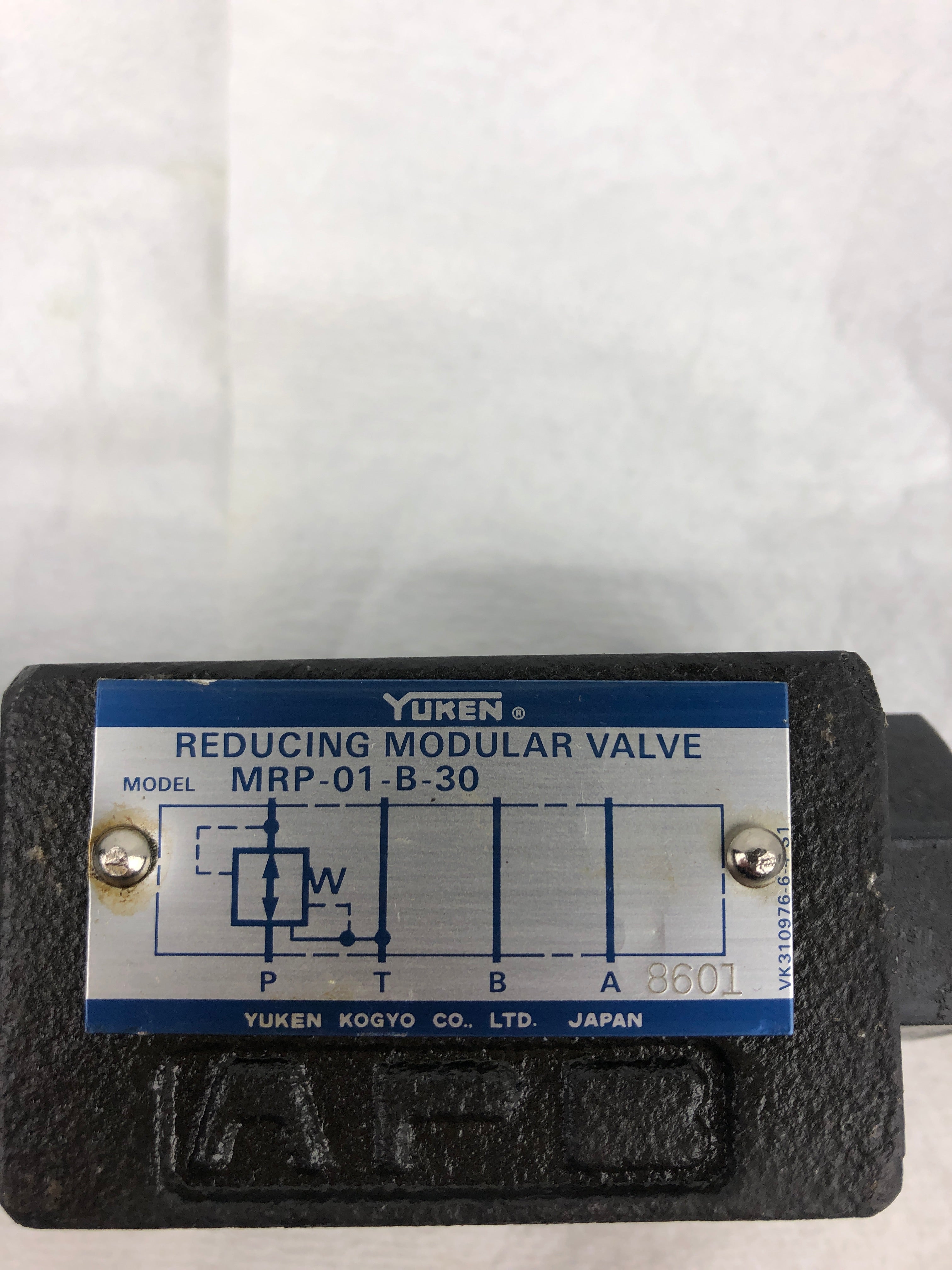 Yuken MRP-01-B-30 Reducing Modular Valve
