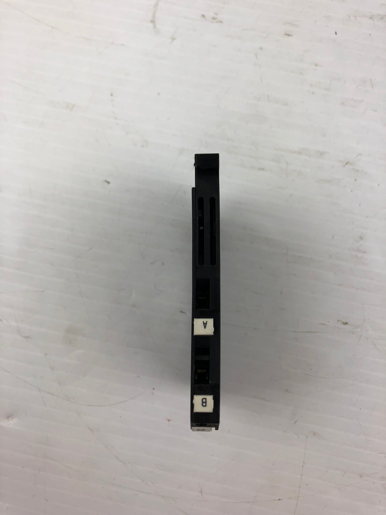 Entrelec 8018.01 Terminal Block 10.2A 28.8-60VDC