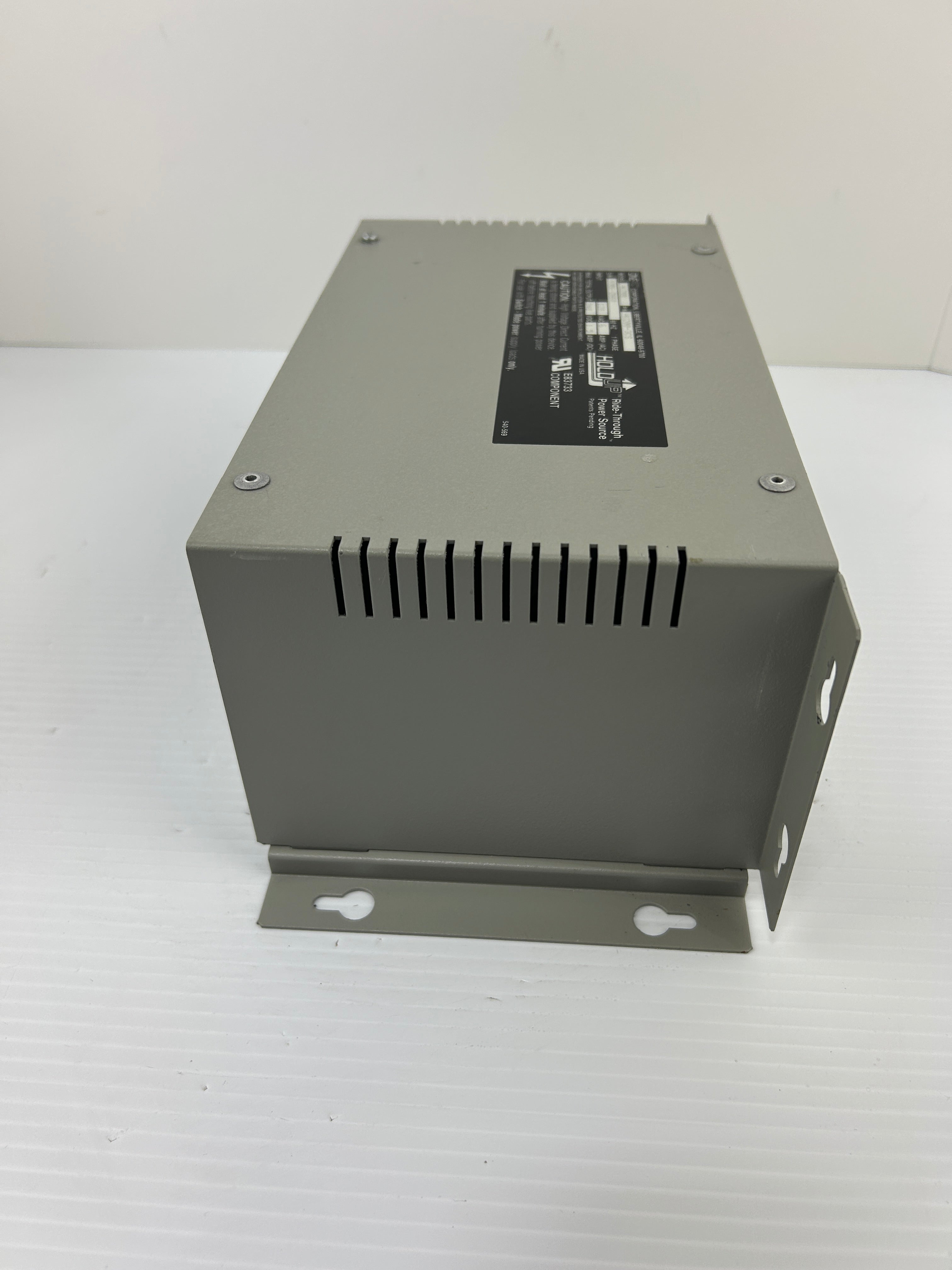 OneAC HU200 Ride-Through Power Source Power Supply Hold Up HU200-3CS