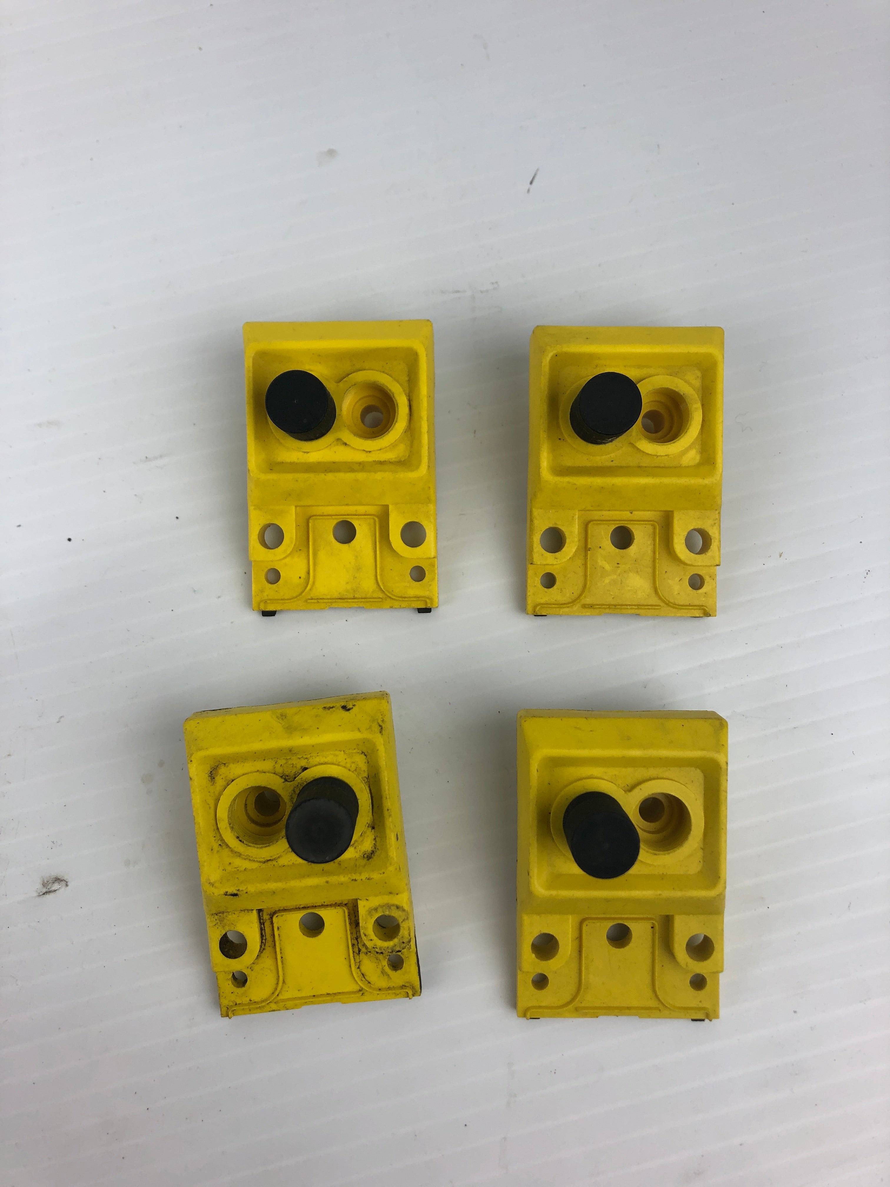 Banner 17627 SBF12 Multi-Beam Scanner Block - Lot of 4