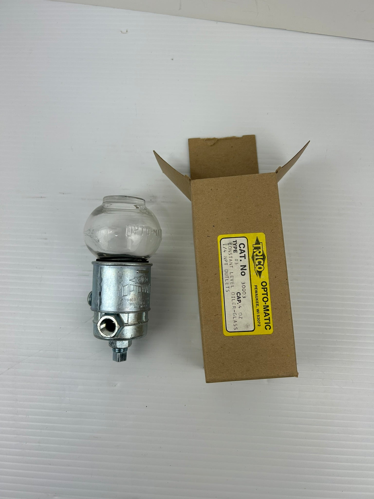 Trico 30003 Glass Opto-Matic Type #3 Constant Level Oiler 1/4 NPT Outlets