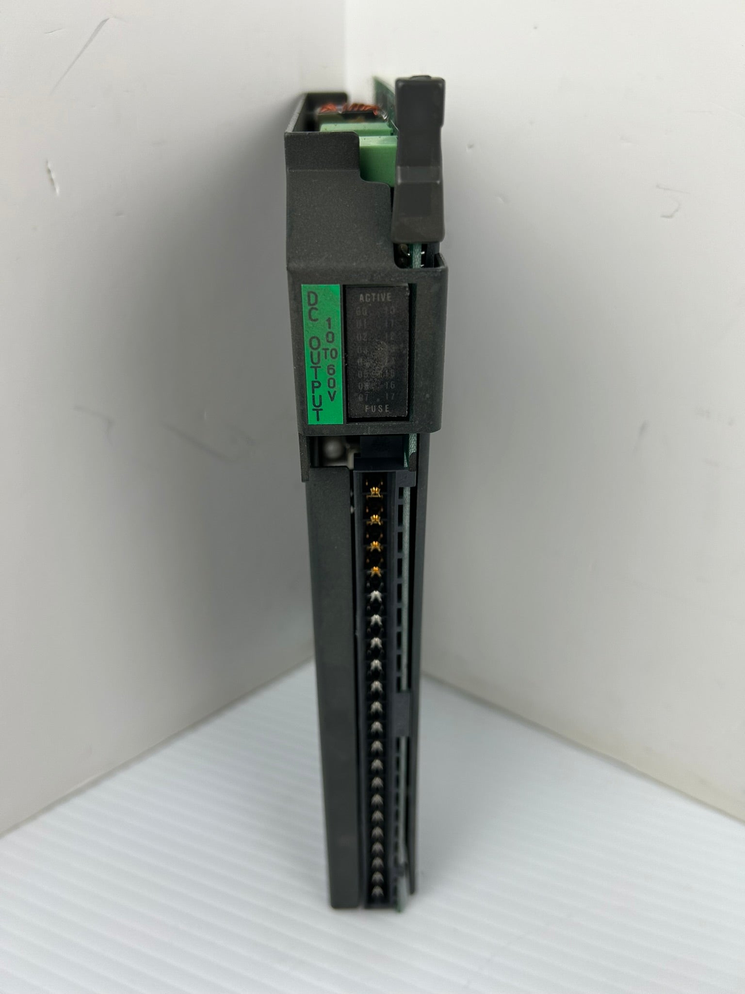 Allen-Bradley 1771-OAD AC Output Module 12-120V 8A