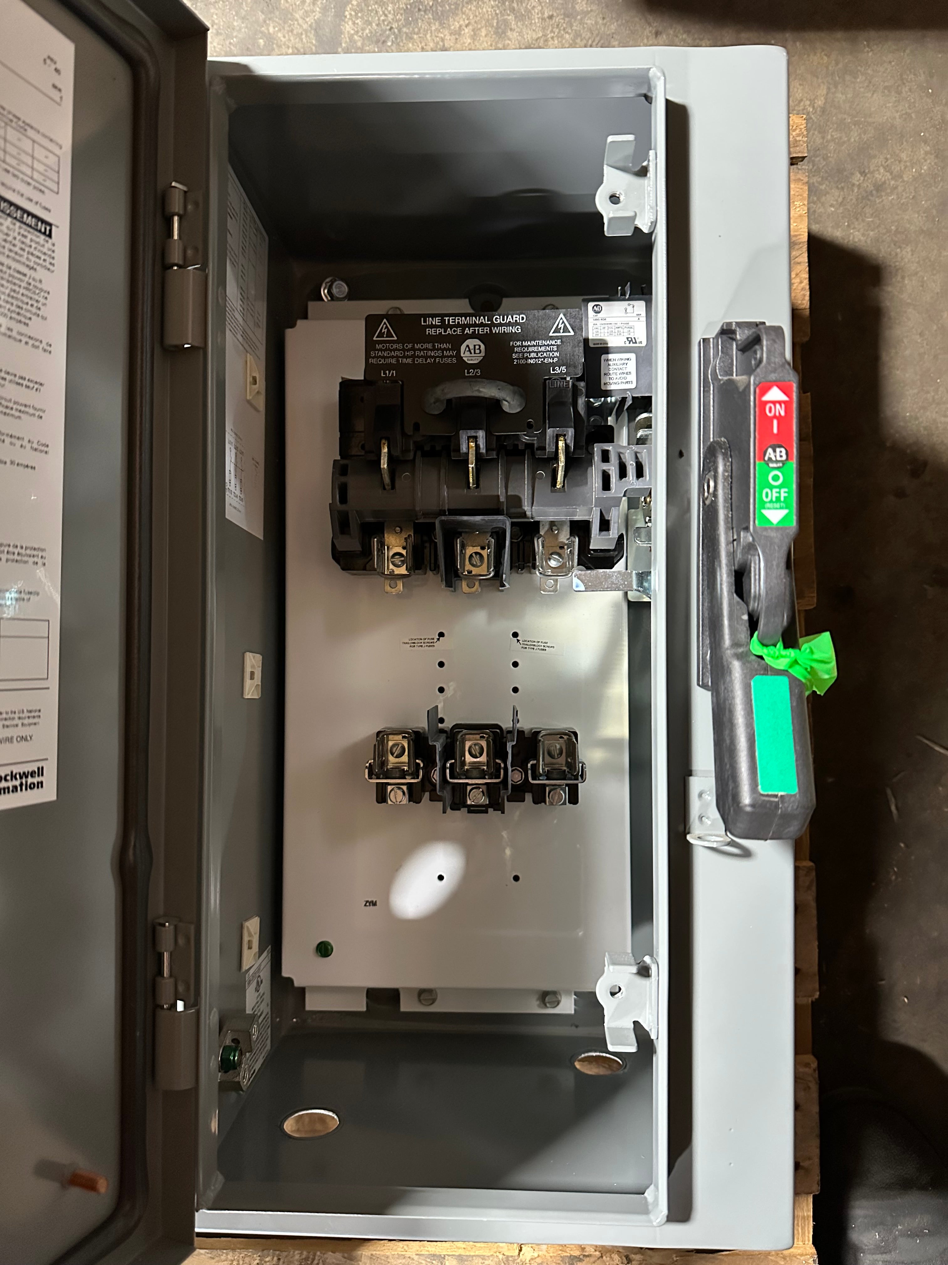 Allen Bradley Disconnect Safety Switch 1494G-BF3R6-420 30 Amp Series 1
