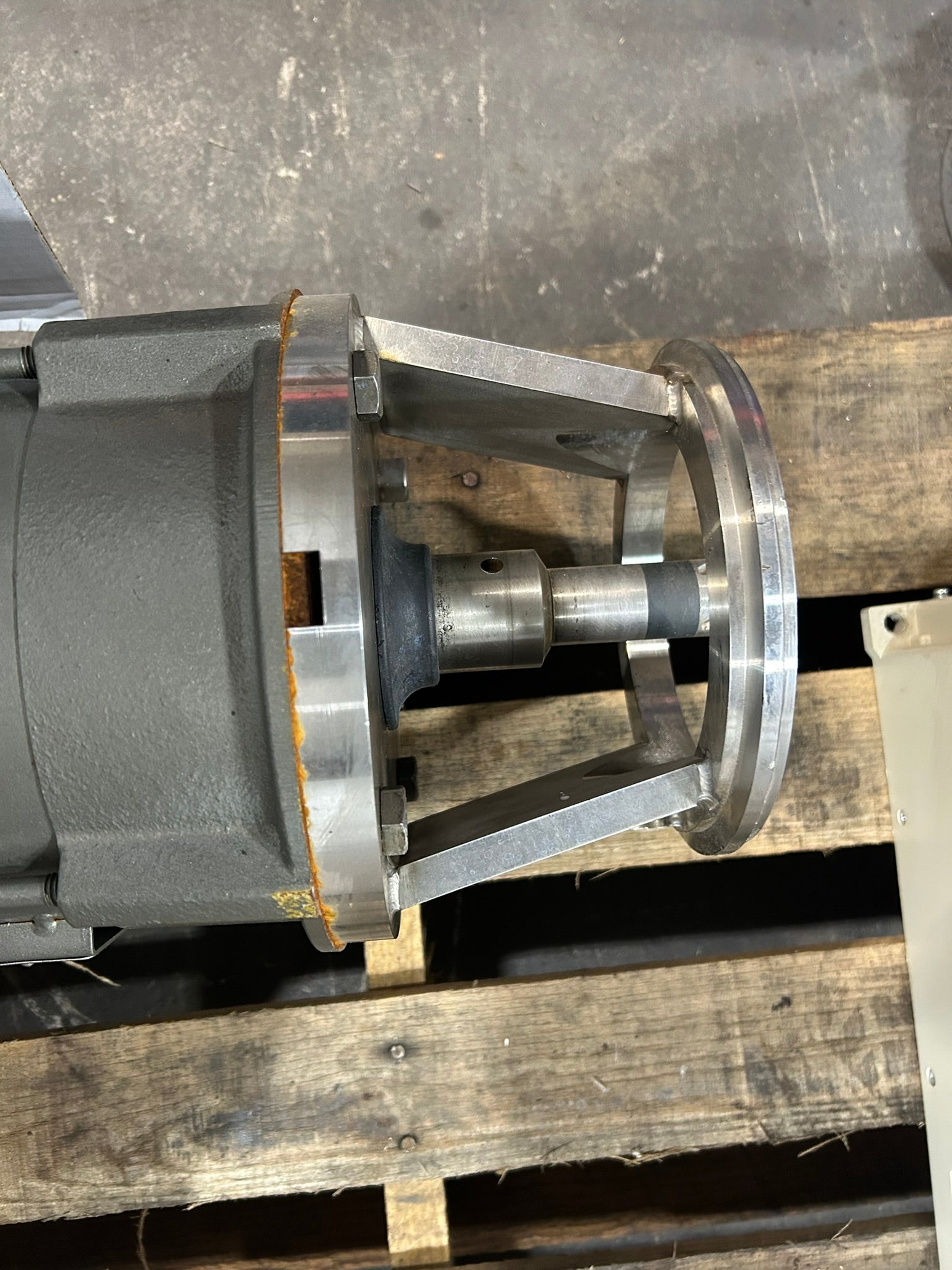 Baldor Reliance F36495139 AC Electric Motor 5/3 HP 3450/2900 RPM 3PH CAM5522T