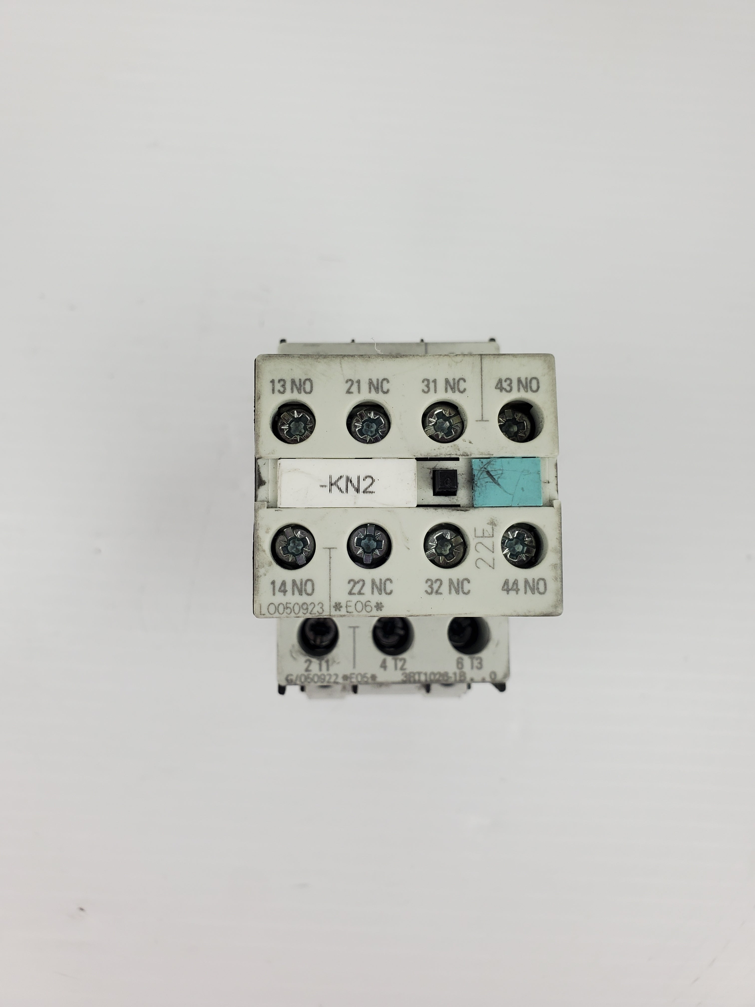 Siemens 3RT1026-1B Contactor with L0050923 Connector