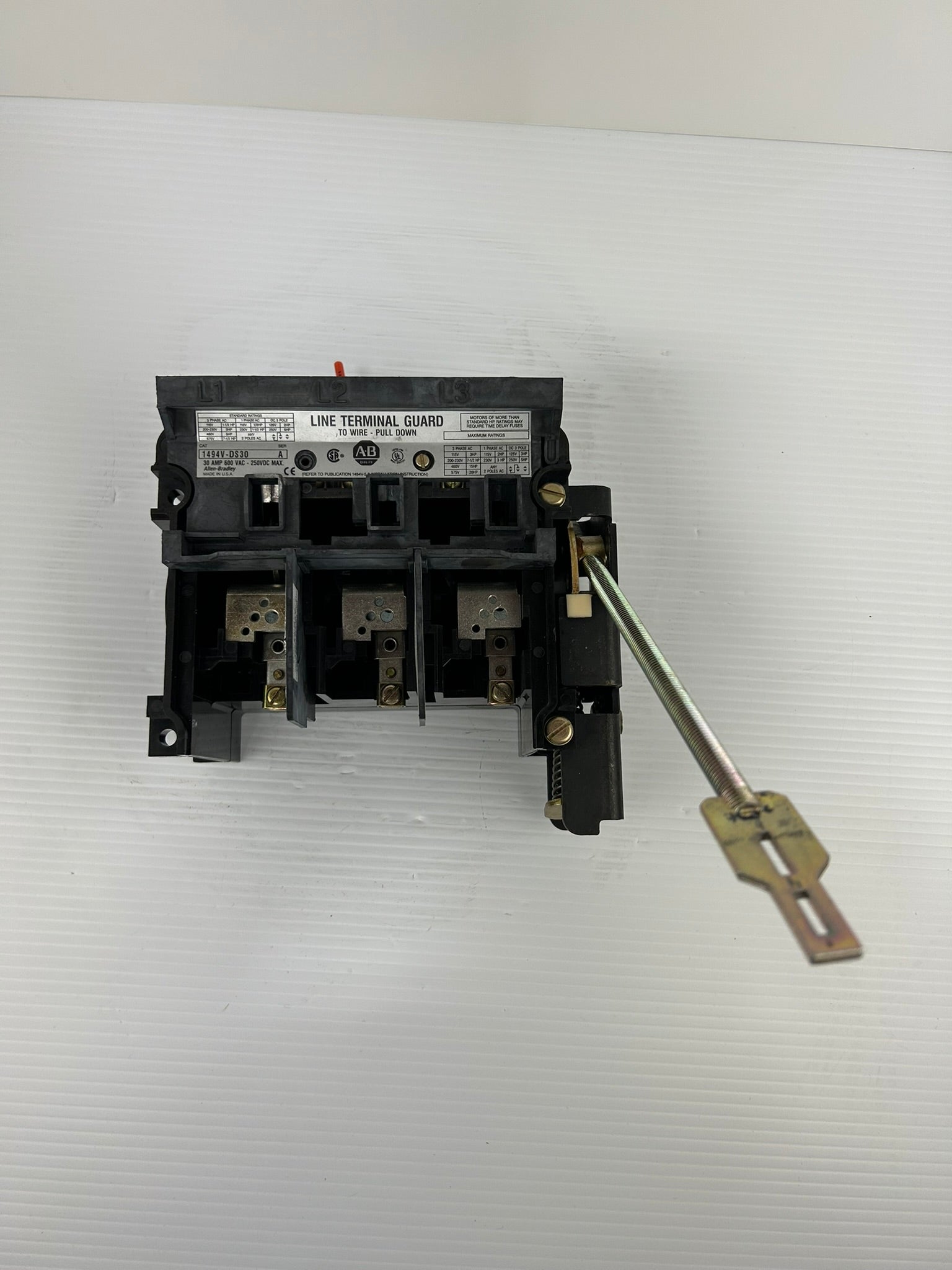 Allen Bradley 1494V-DS30 Line Terminal Guard Series A 30 Amp 600VAC 250VDC Max