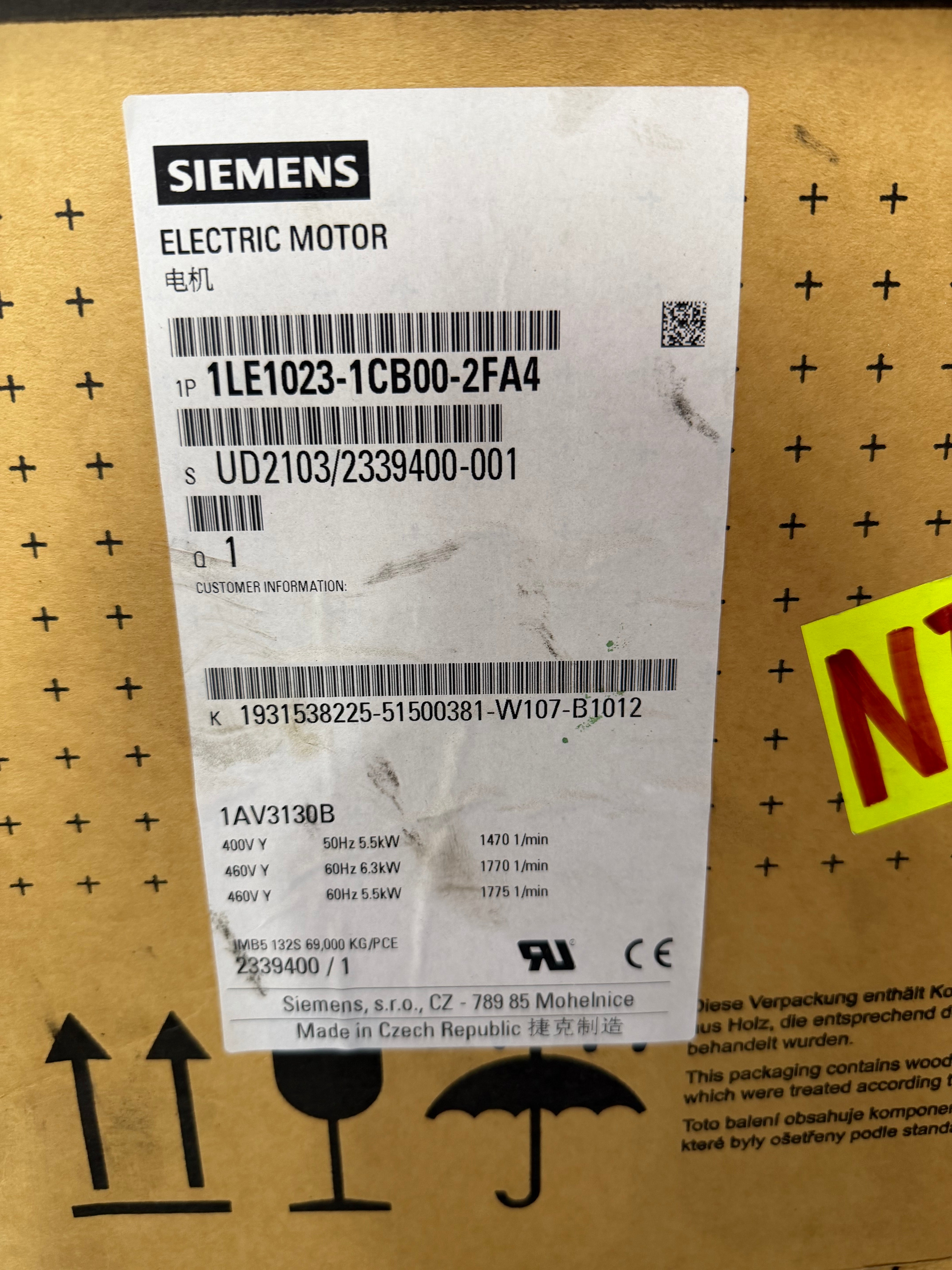 Siemens 1LE1023-1CB00-2FA4 7.5HP Motor 460V 3PH 1775RPM IEC132S IMB5