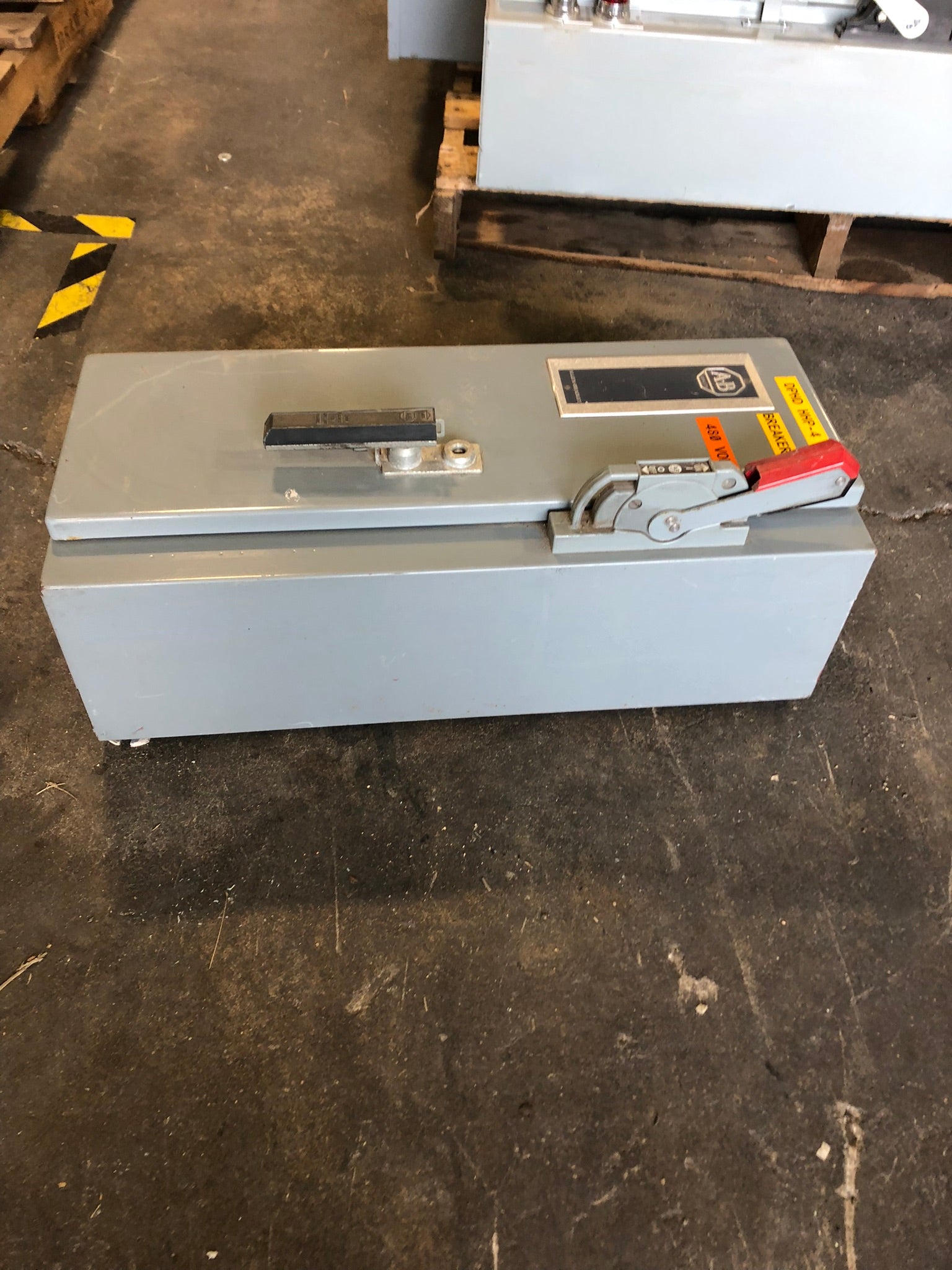 Allen Bradley 512-BJB-6P-24R Combination Motor Controller Series D Type 12