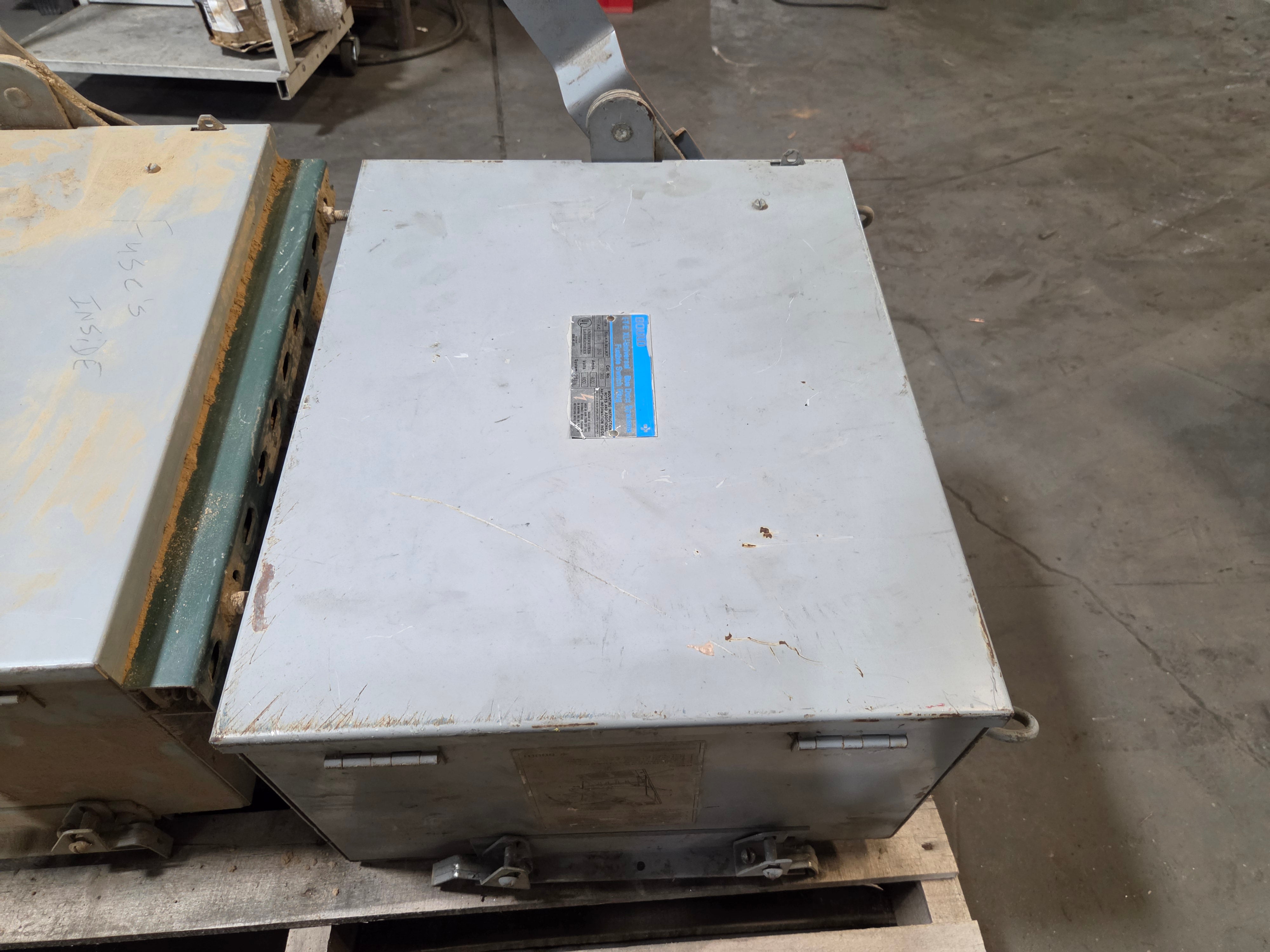 Gould ITE UV365 XL-Universal Bus Plug Fusible Switch 400A 600V Busway 3 Phase