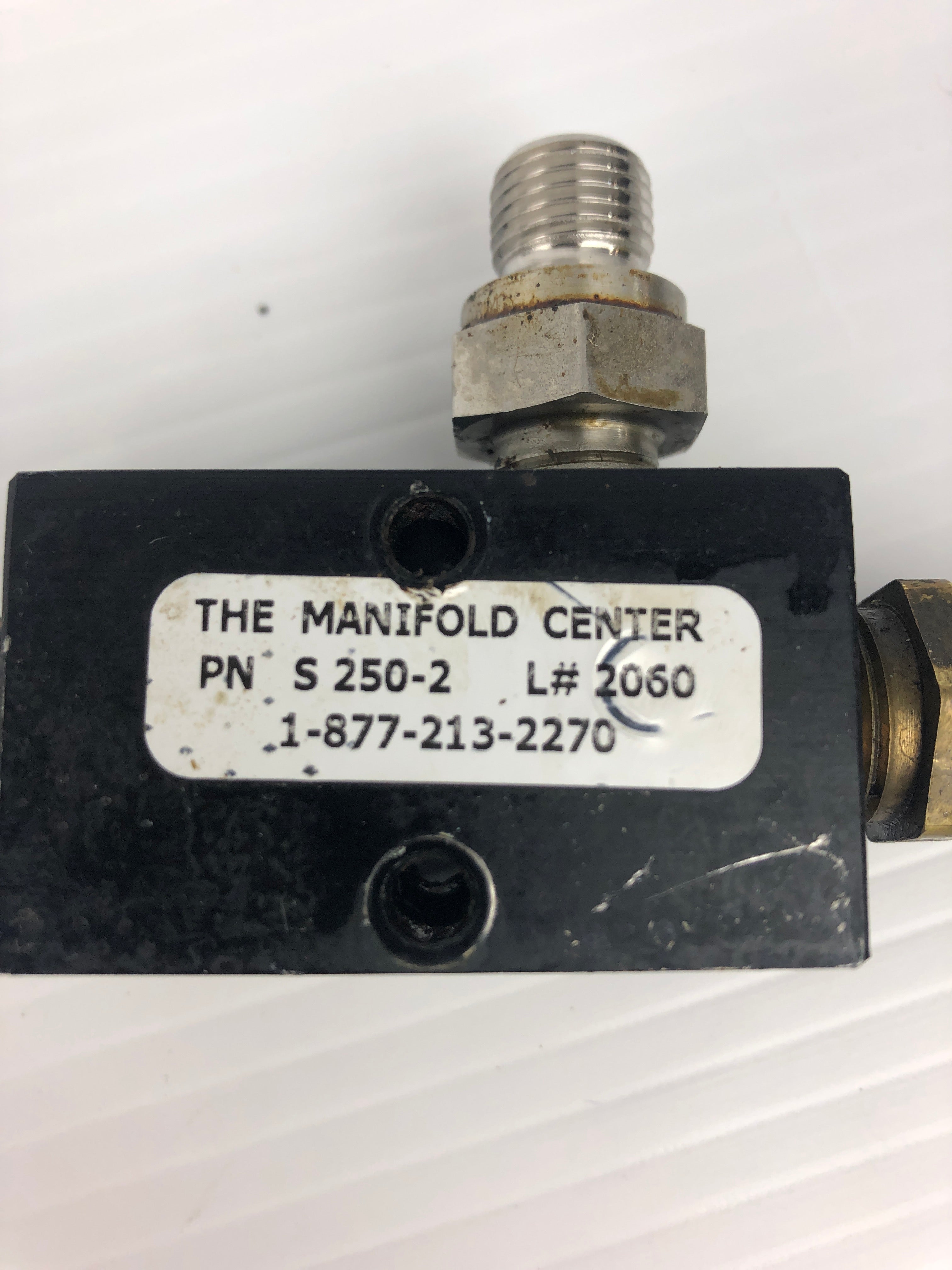 The Manifold Center S 250-2 Single Row Aluminum Manifold