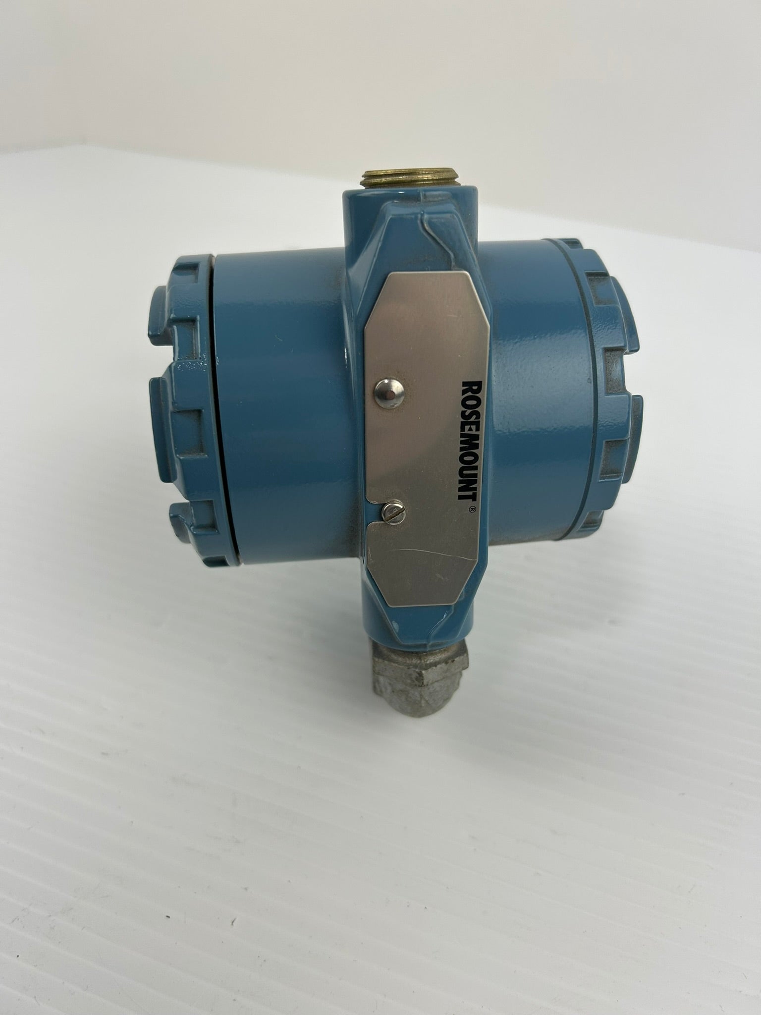Rosemount 3051CD1A22A1AB4 Pressure Transmitter with 03031-0761-0012 Base