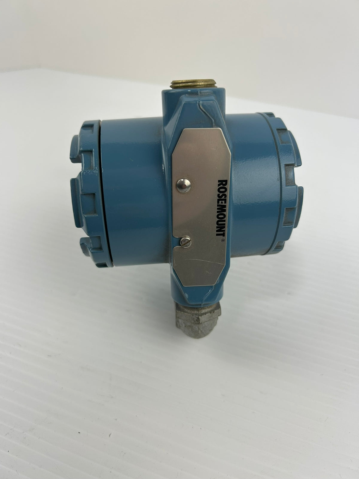 Rosemount 3051CD1A22A1AB4 Pressure Transmitter with 03031-0761-0012 Base