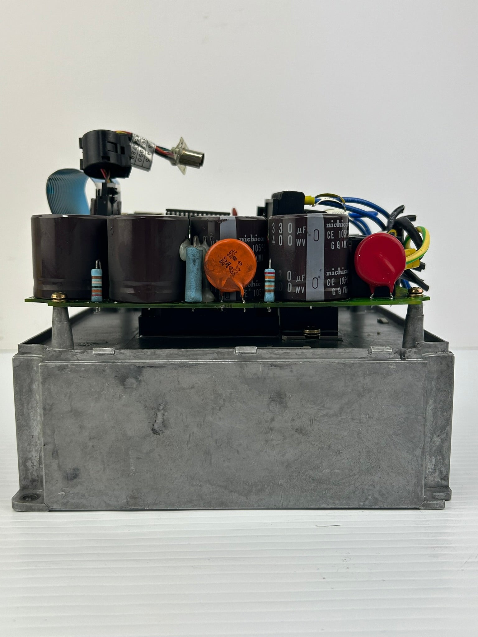 Allen Bradley 1305-BA04A-DE Variable Frequency Drive Series B - No Casing