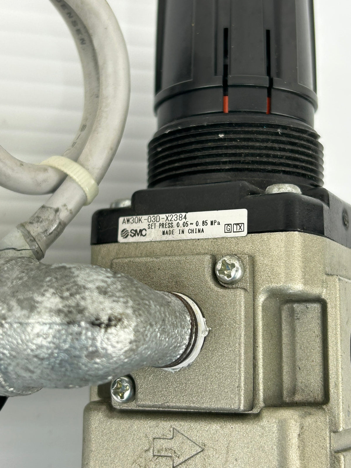 SMC AW30K-03D-X2384 Filter Regulator with SMC GP46-10-02L5-SC-2-Q Gauge