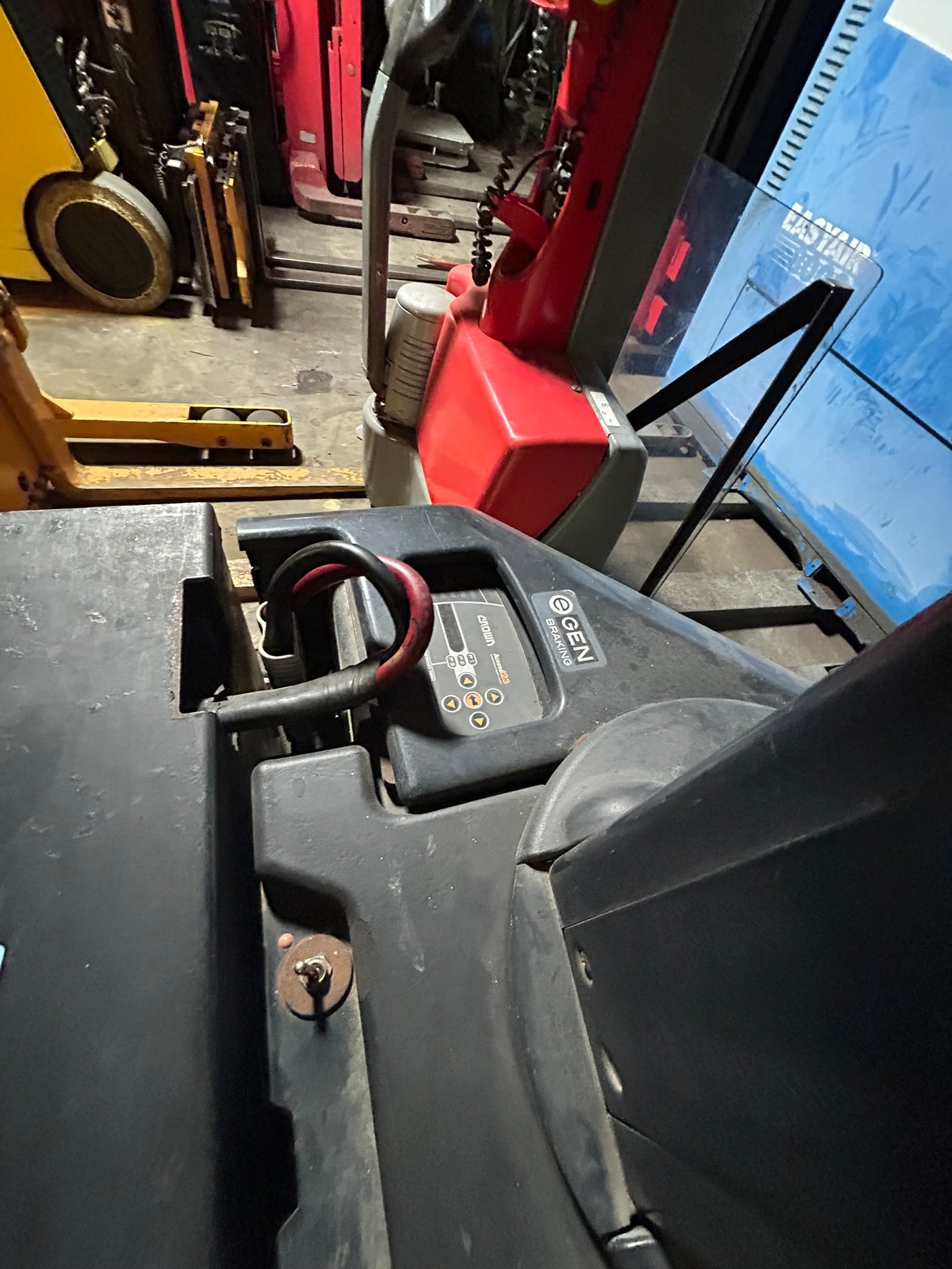 Crown TR4500-250 Electric Rider Tow Tractor Tugger Forklift TR 4500 Series 24VDC