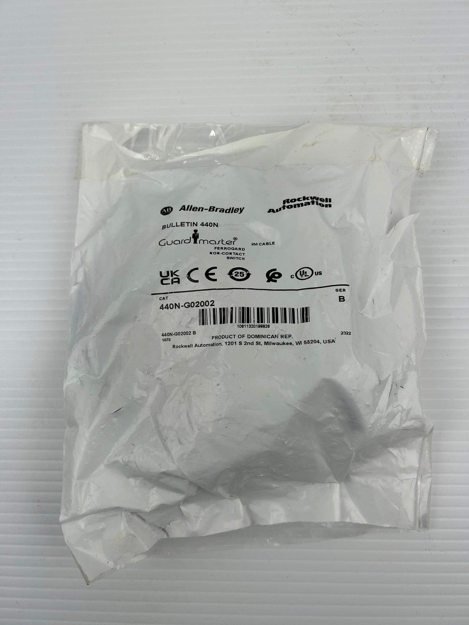 Allen Bradley 440N-G02002 Guardmaster Non-Contact Switch 2M Cable Series B 440N