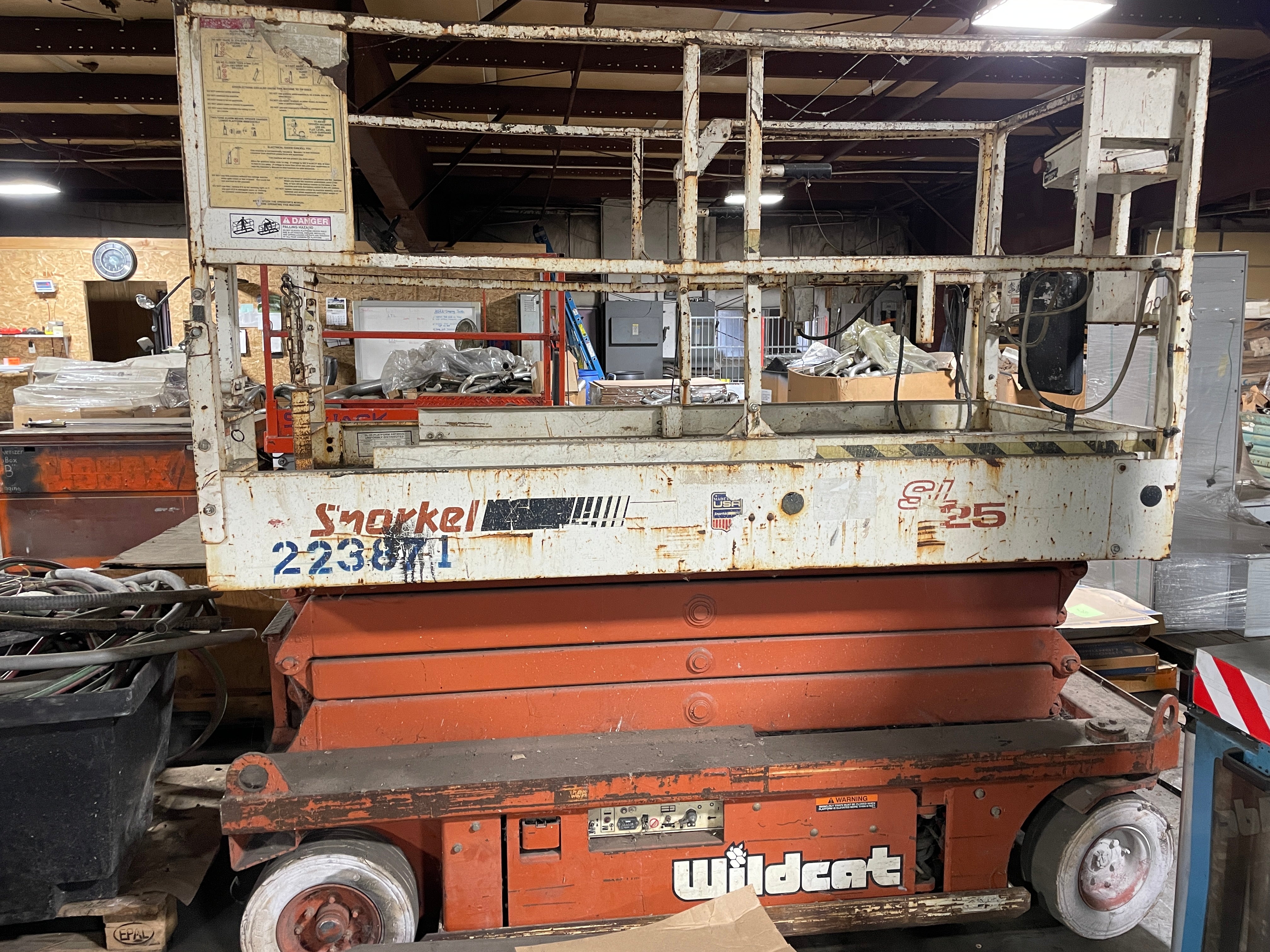 Snorkel Scissor Lift SL25 Electric 850 Lb. Capacity 25 Ft. Height 9726270797