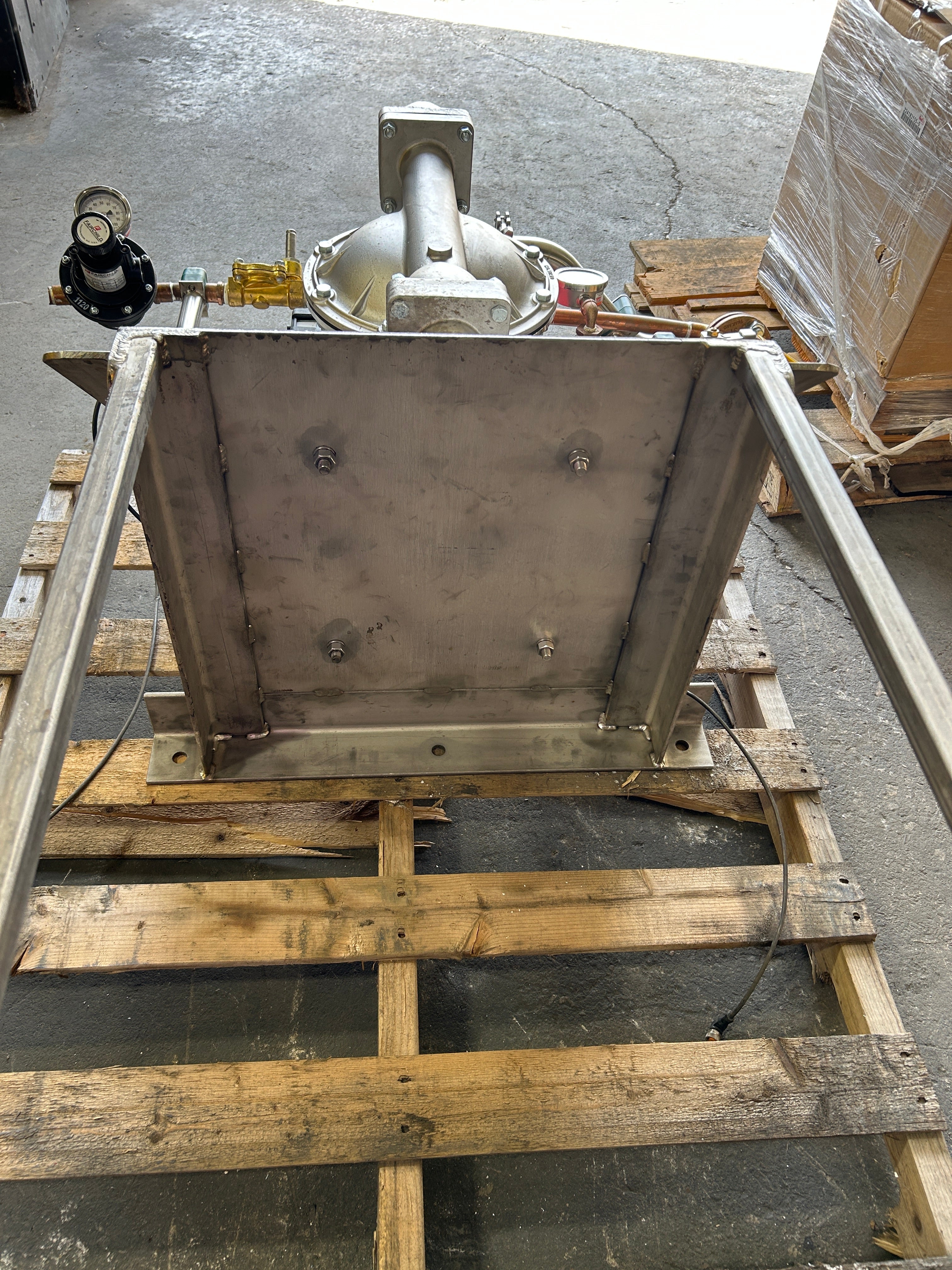 Warren Rupp Sandpiper S20B1SZTANS000 Diaphragm Pump with Wall Mount Stand 125PSI