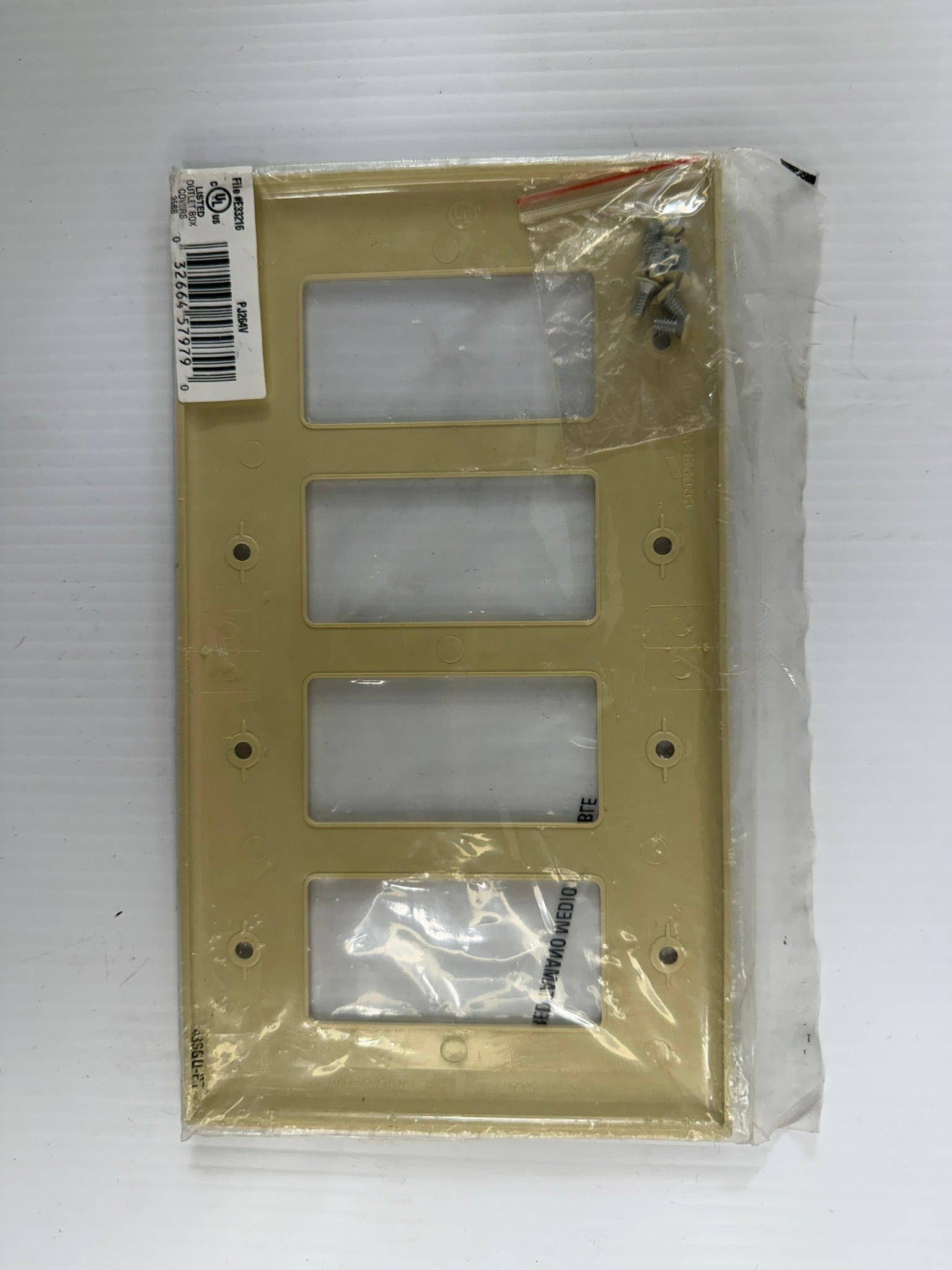 Cooper Wiring 4-Gang Light Switch Plate PJ264V Lot of 12