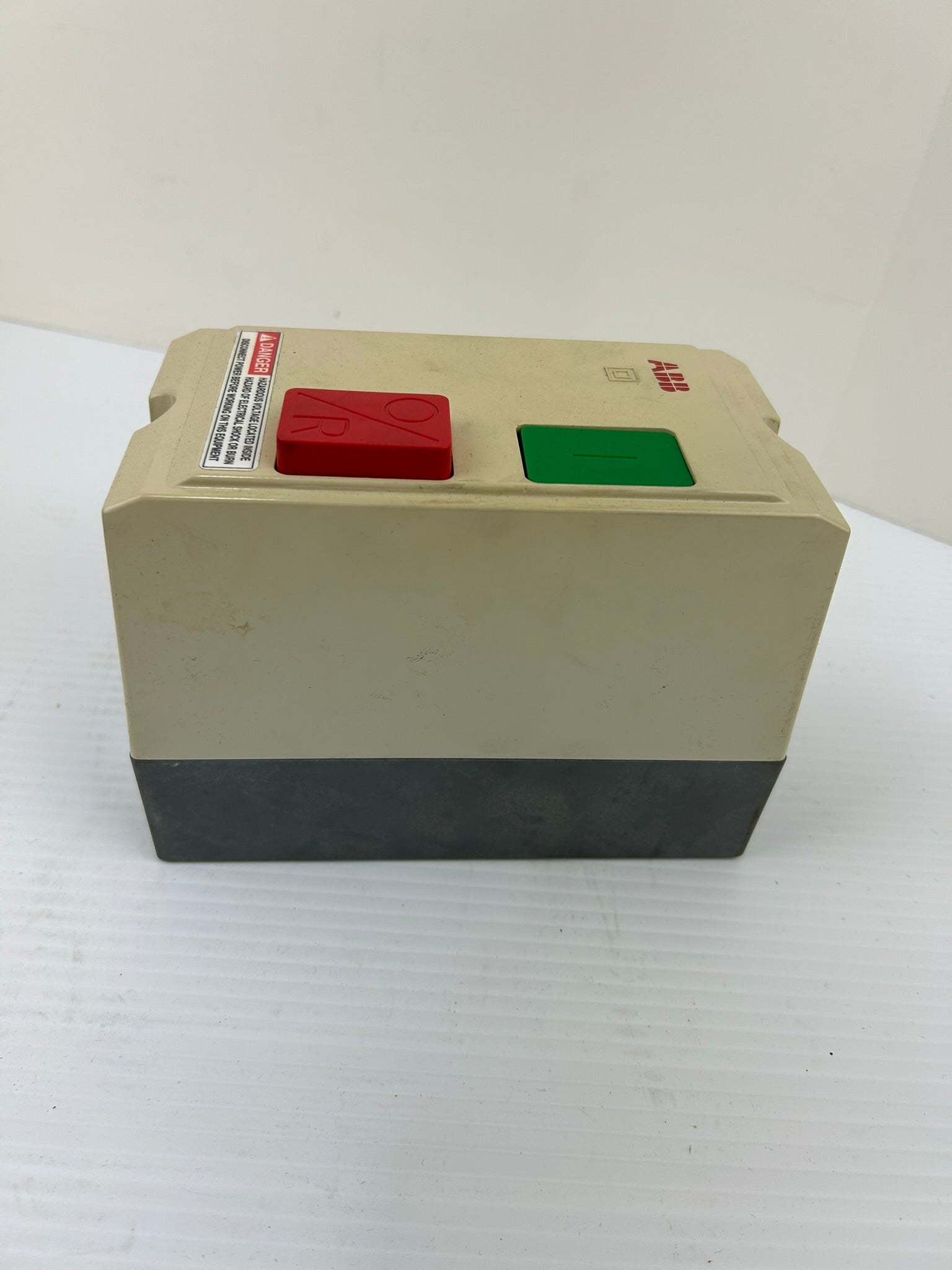 ABB A9SD-51HA NEMA 3R Motor Starter 3PH 480V 60Hz IP65