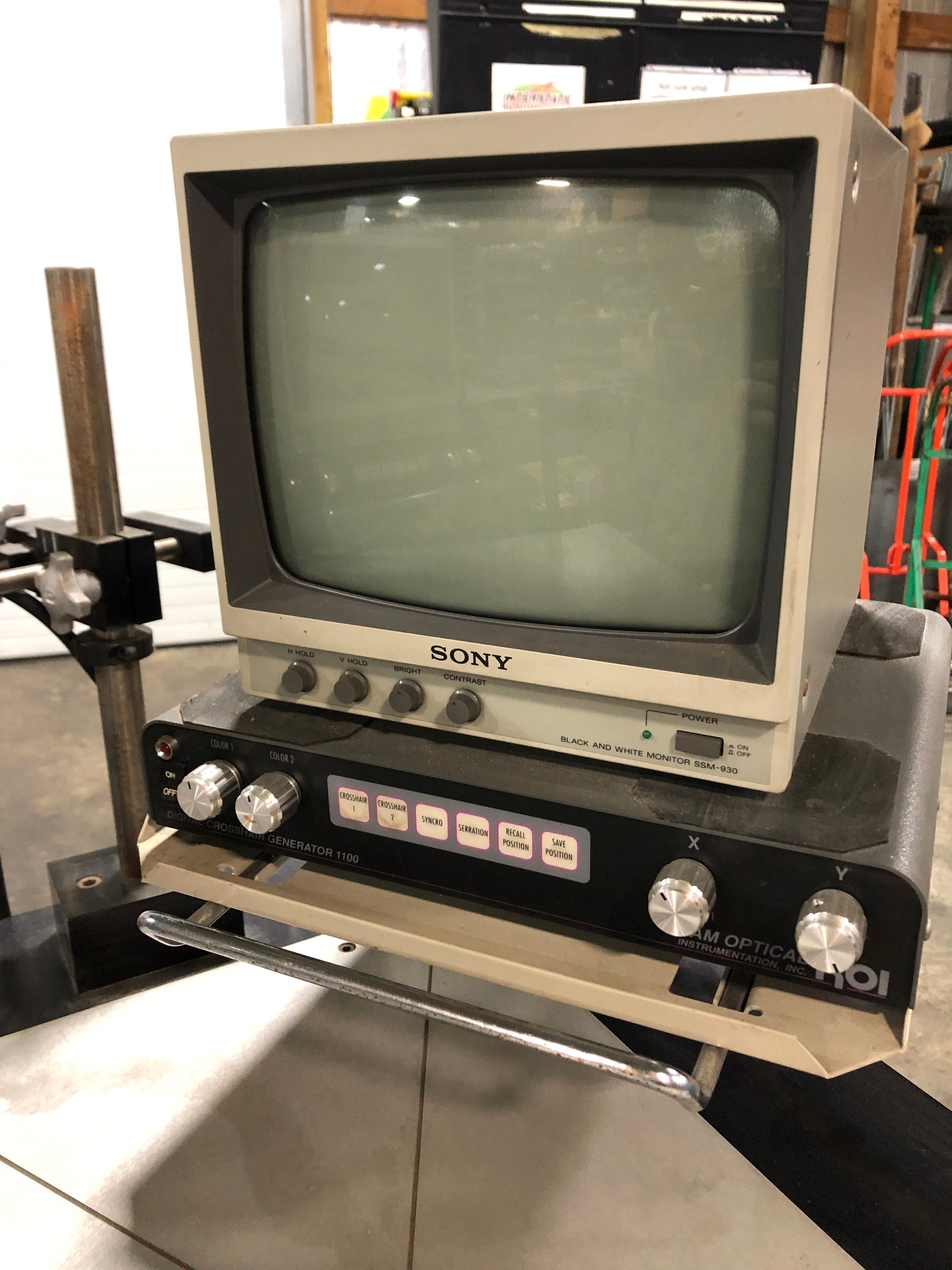 Western Lithotech W2675 Acculite Machine with Two Monitors 1PH 60 Cycle 1 FLA