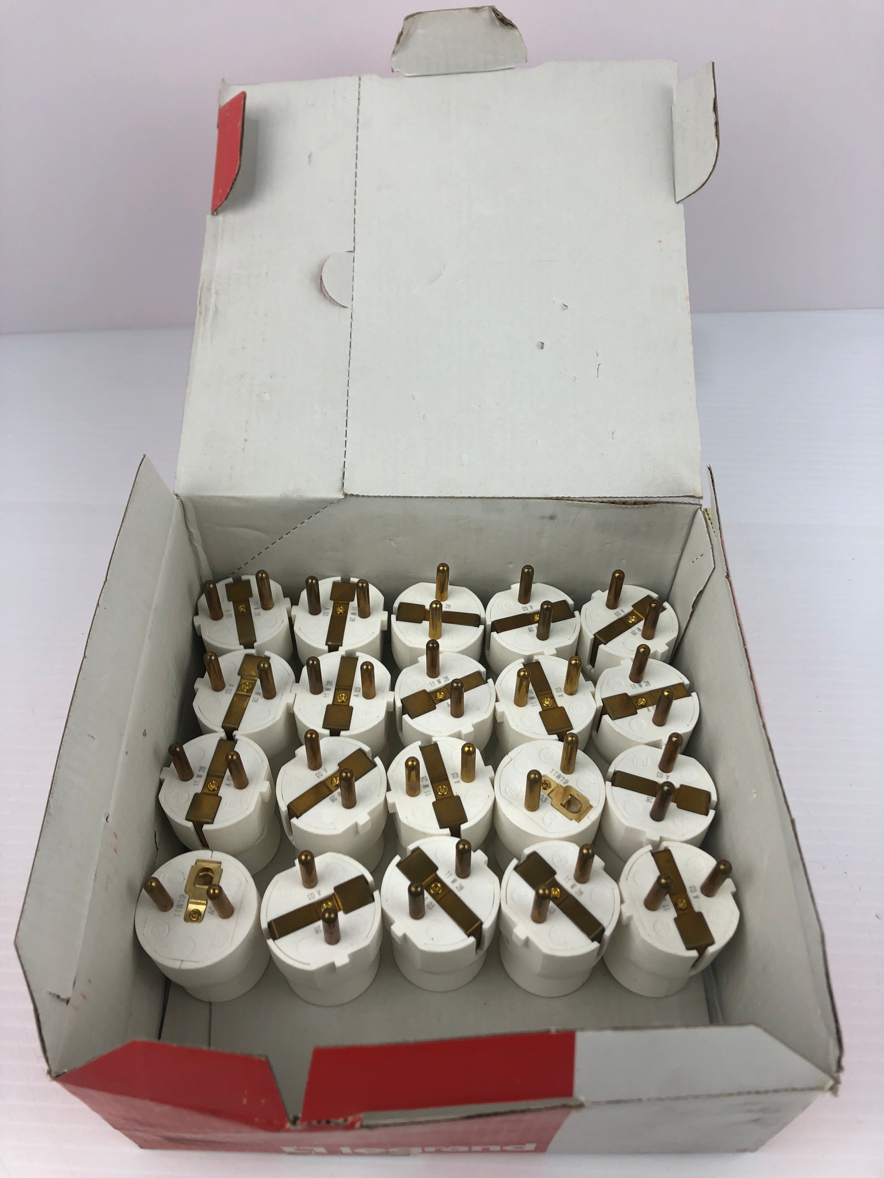 Legrand 503 15 Male White Plug BP 30076 - Box of 20