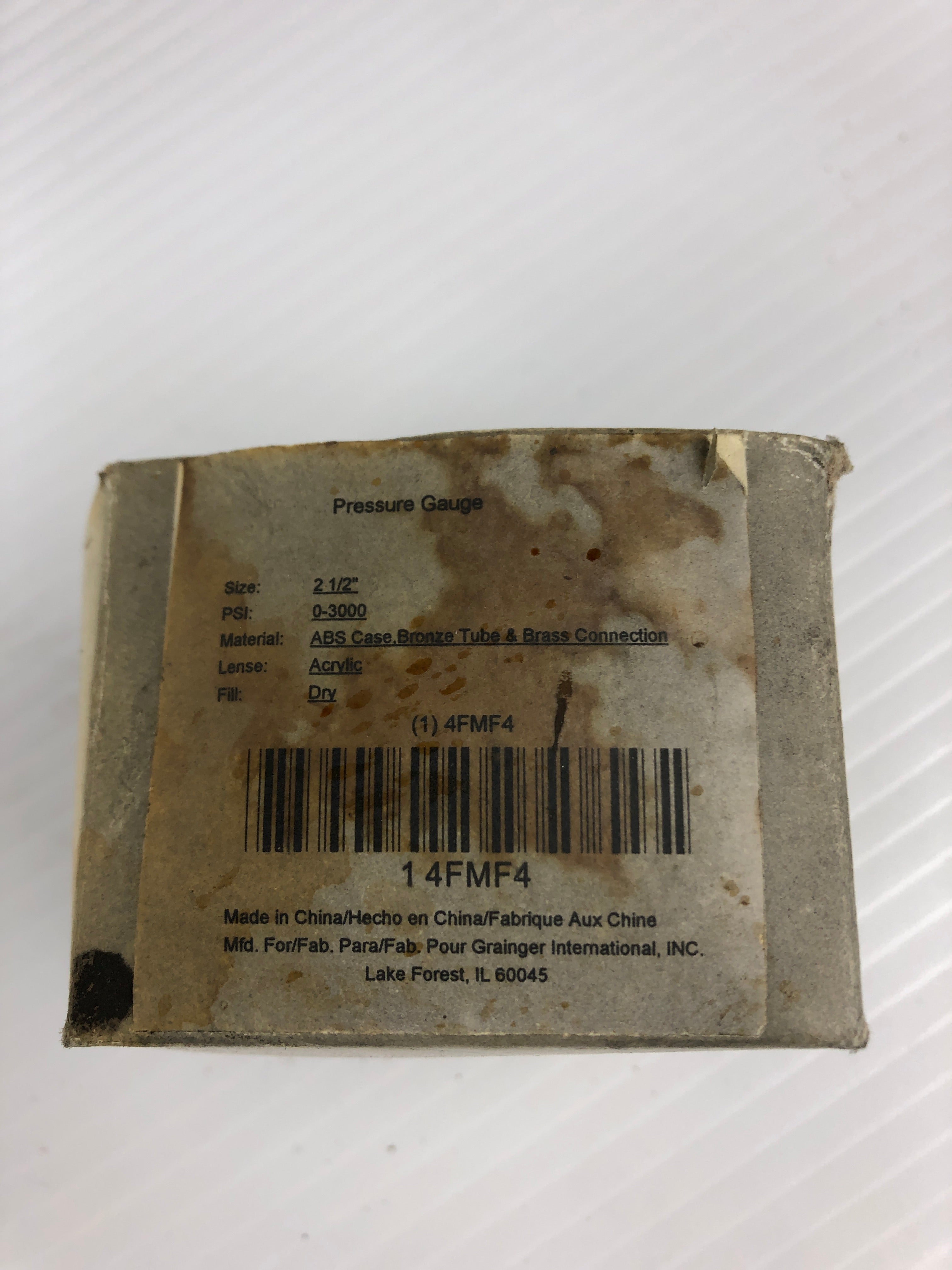 Universal Pressure Gauge 4FMF4 0-3000 PSI 2-1/2"