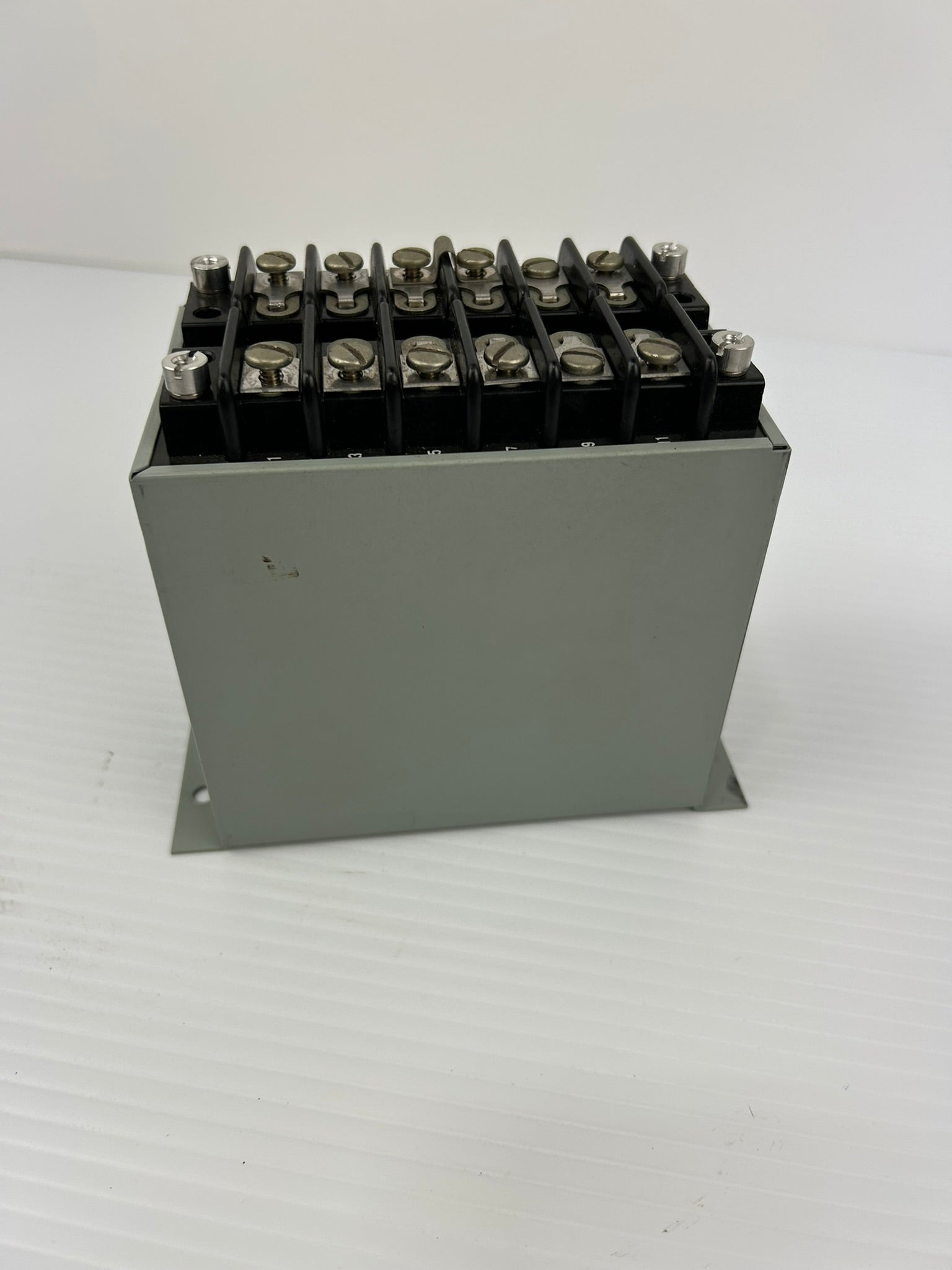 Westinghouse VP2-840 Watt Transducer 3 Phase 3 Wire 5 Amp 120 Volts 60 Cycles