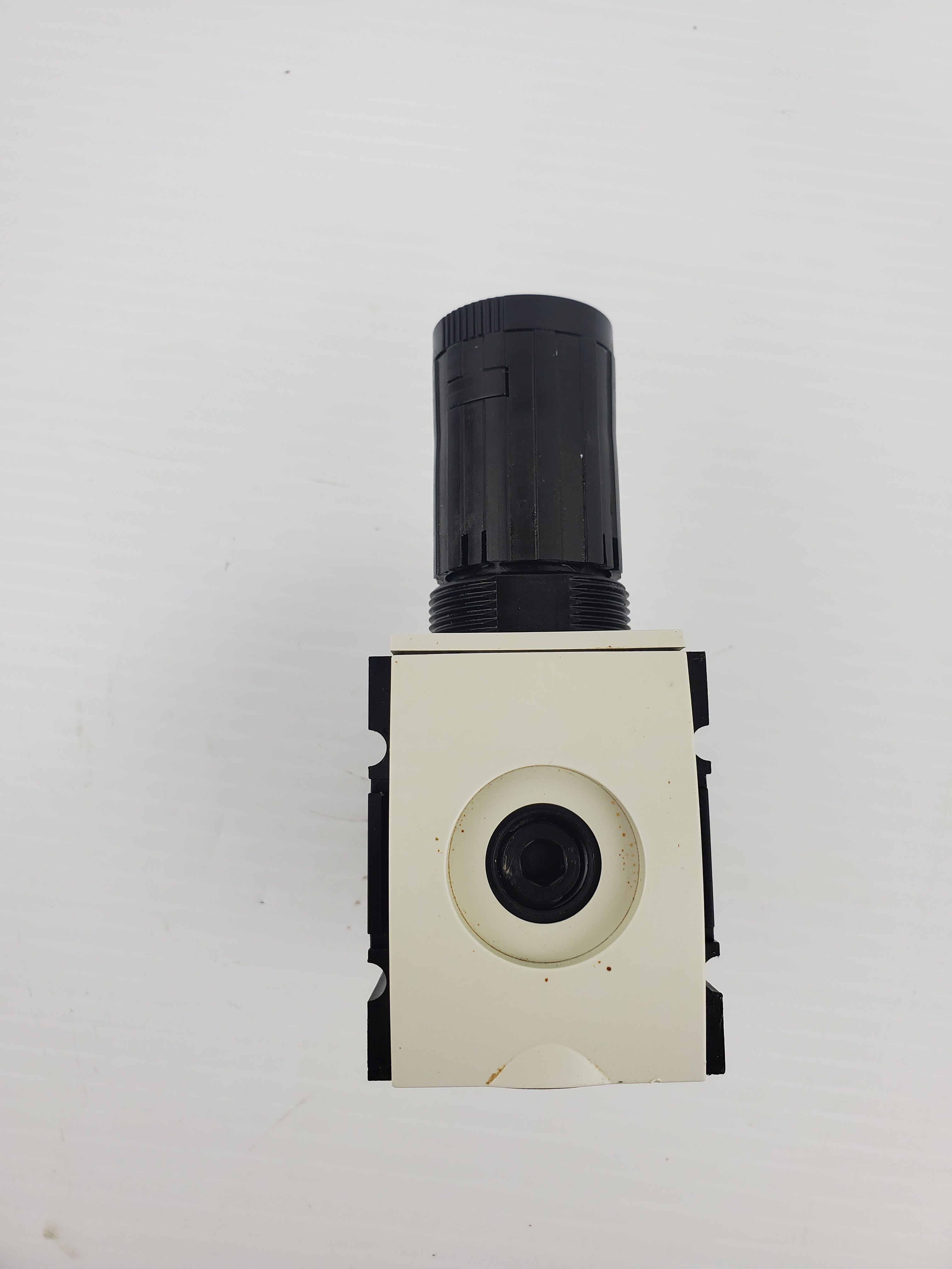 Rexroth AS2-RGS-G038-GAN Pneumatic Pressure Regulator with Gauge R412004416