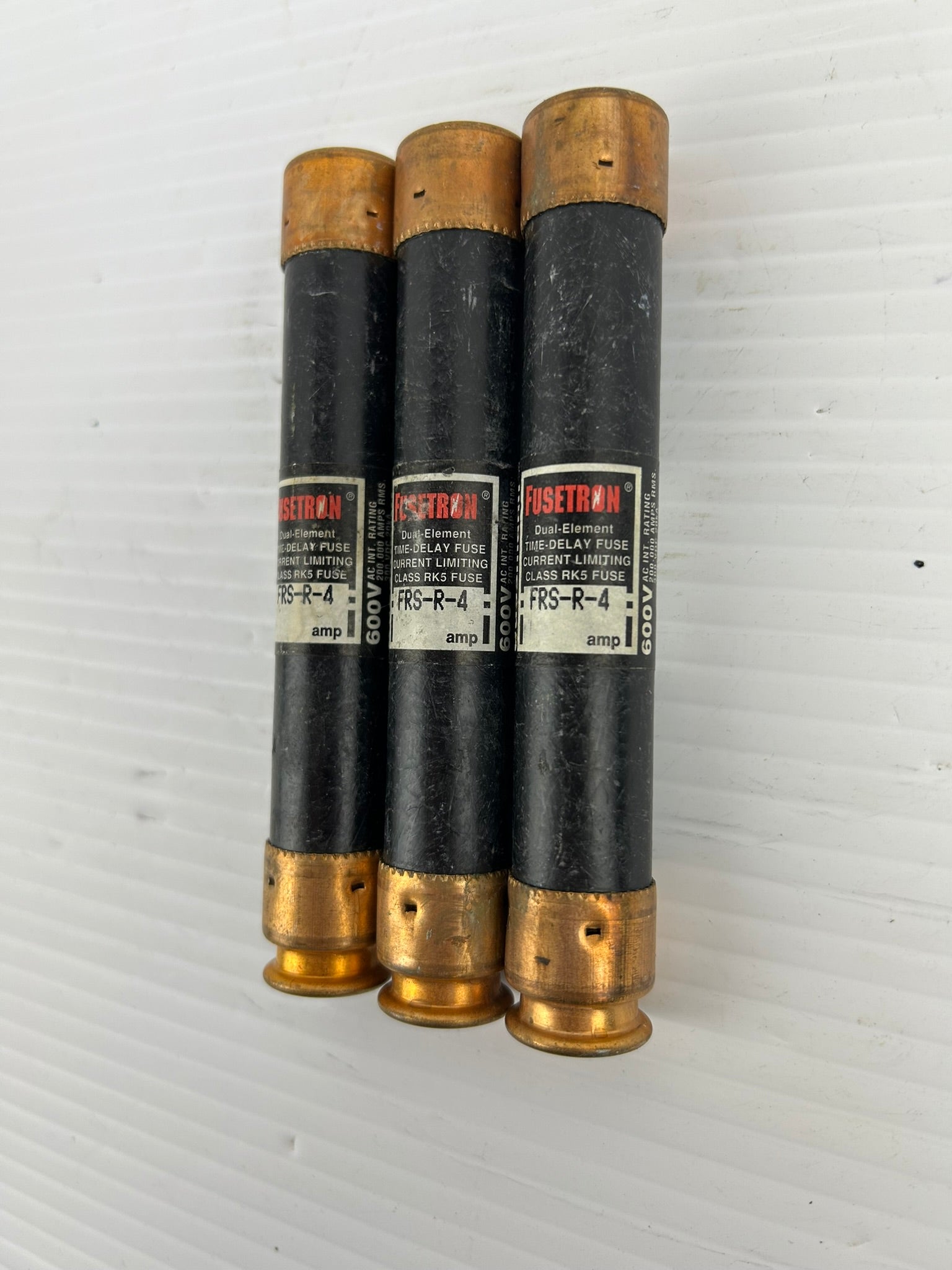 Cooper Bussmann FRS-R-4 Fusetron Dual Element Time Delay Fuse 600V 4A - Lot of 3
