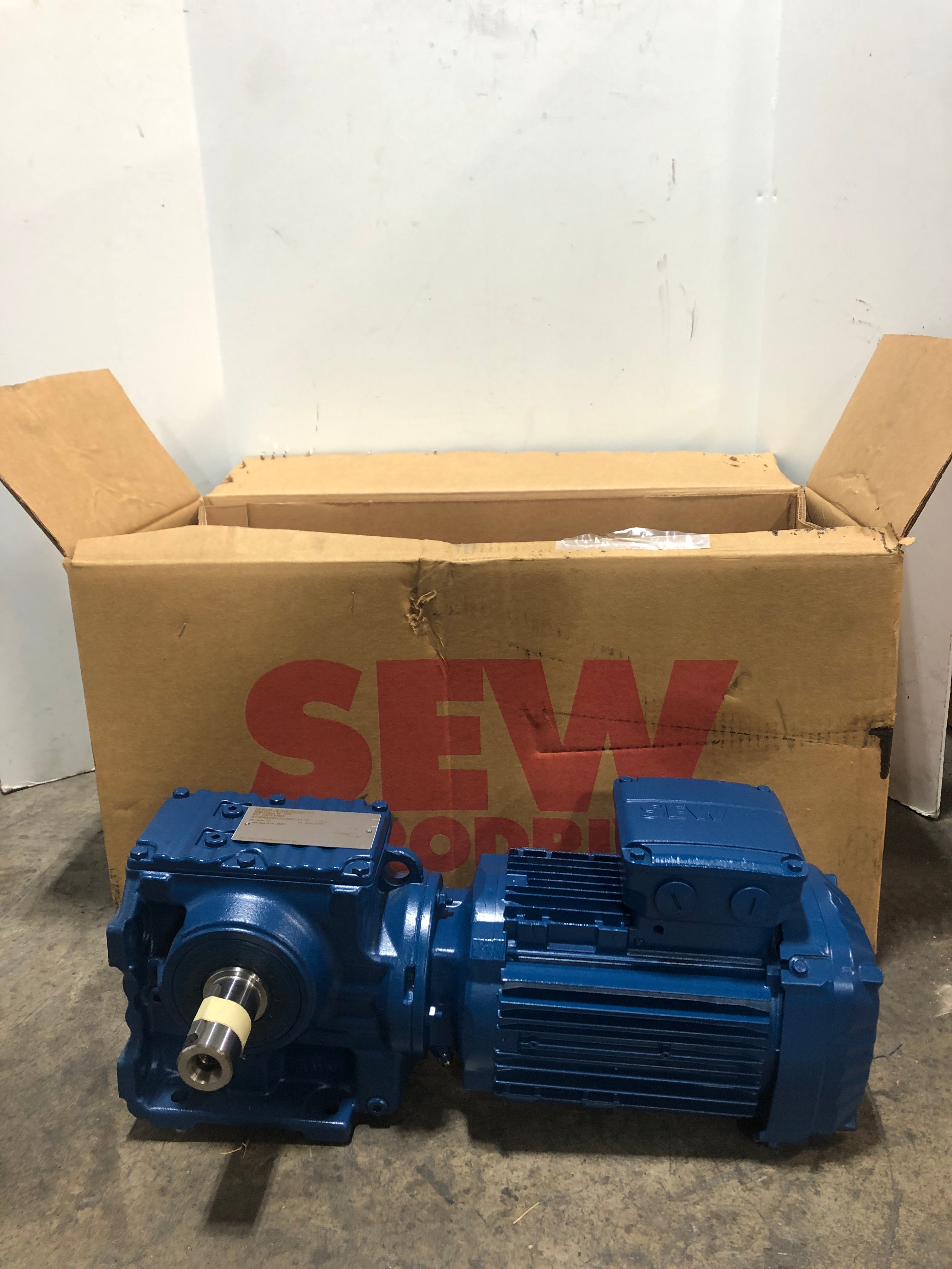 SEW Eurodrive S57 DRN80M4 Gearmotor 1751/21RPM 1.0HP 230/460V 3.10/1.56A