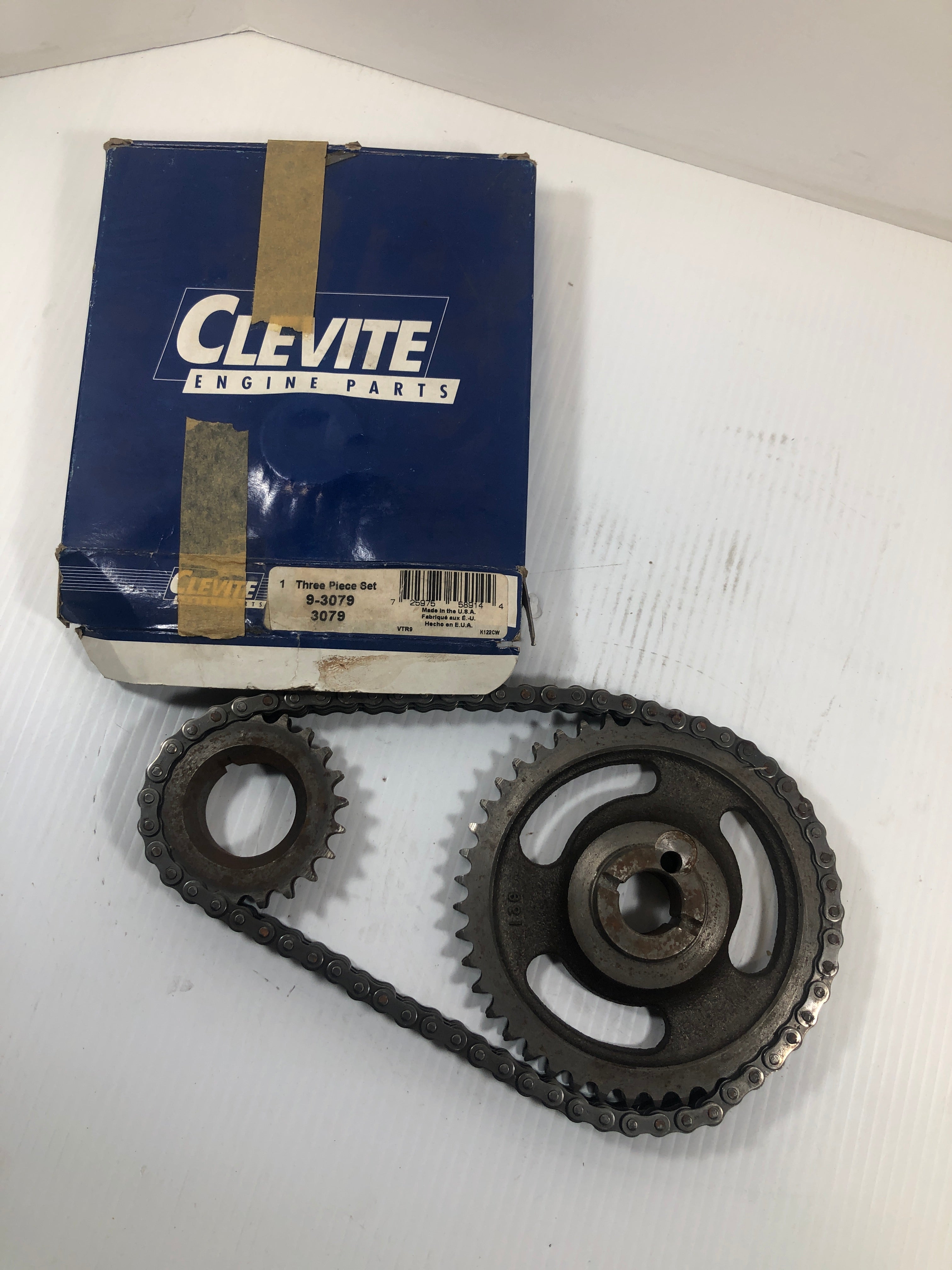 Clevite 9-3079 Three Piece Set