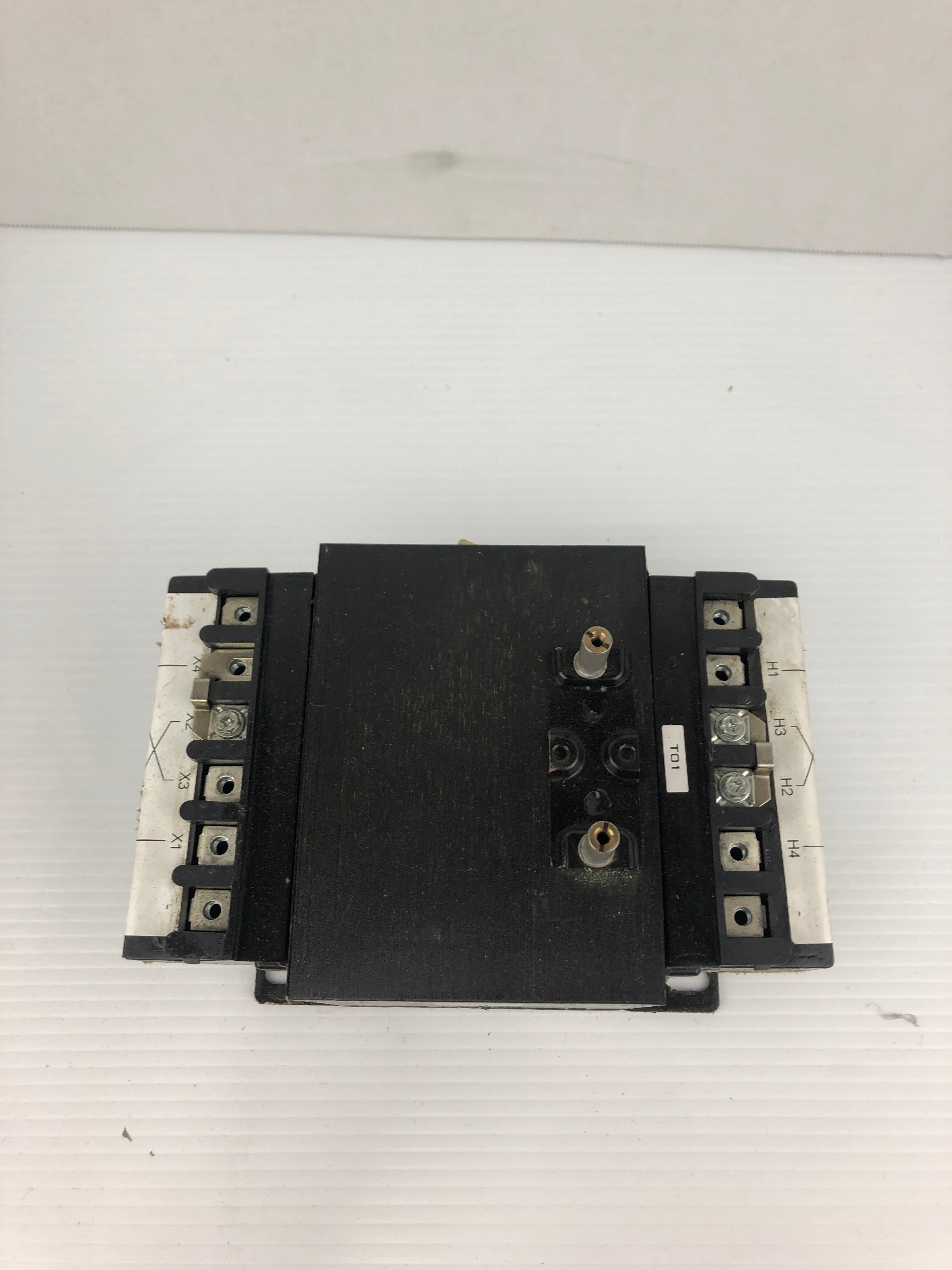 Allen-Bradley 1497B-A10-M14-0-N Industrial Control Transformer Series A 0.75kVA