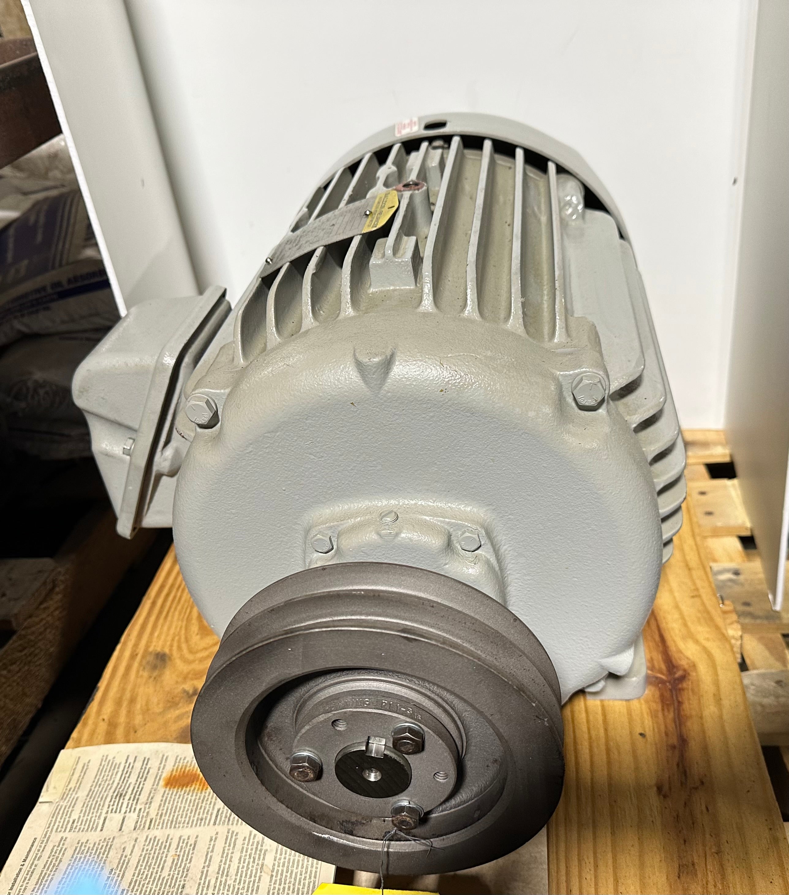 Baldor AEM2233-4 AC Motor 10 HP 1765 RPM 460 Volts 12.2 Amps 256U Frame