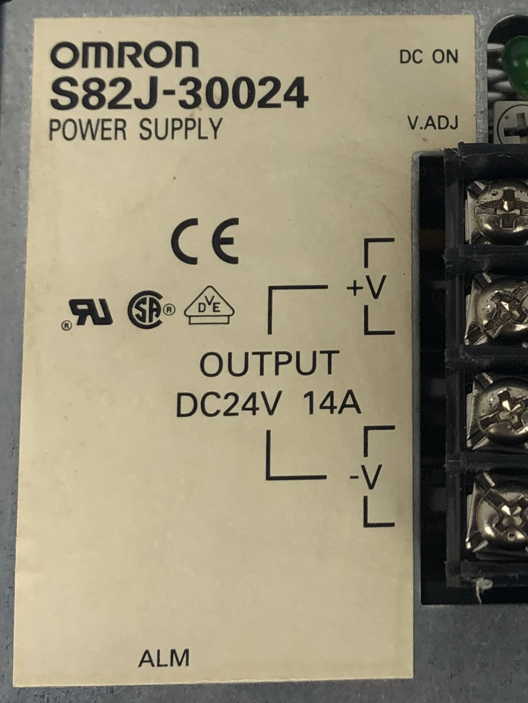 Omron S82J-30024 Power Supply 120-230V 4-8A 50/60Hz