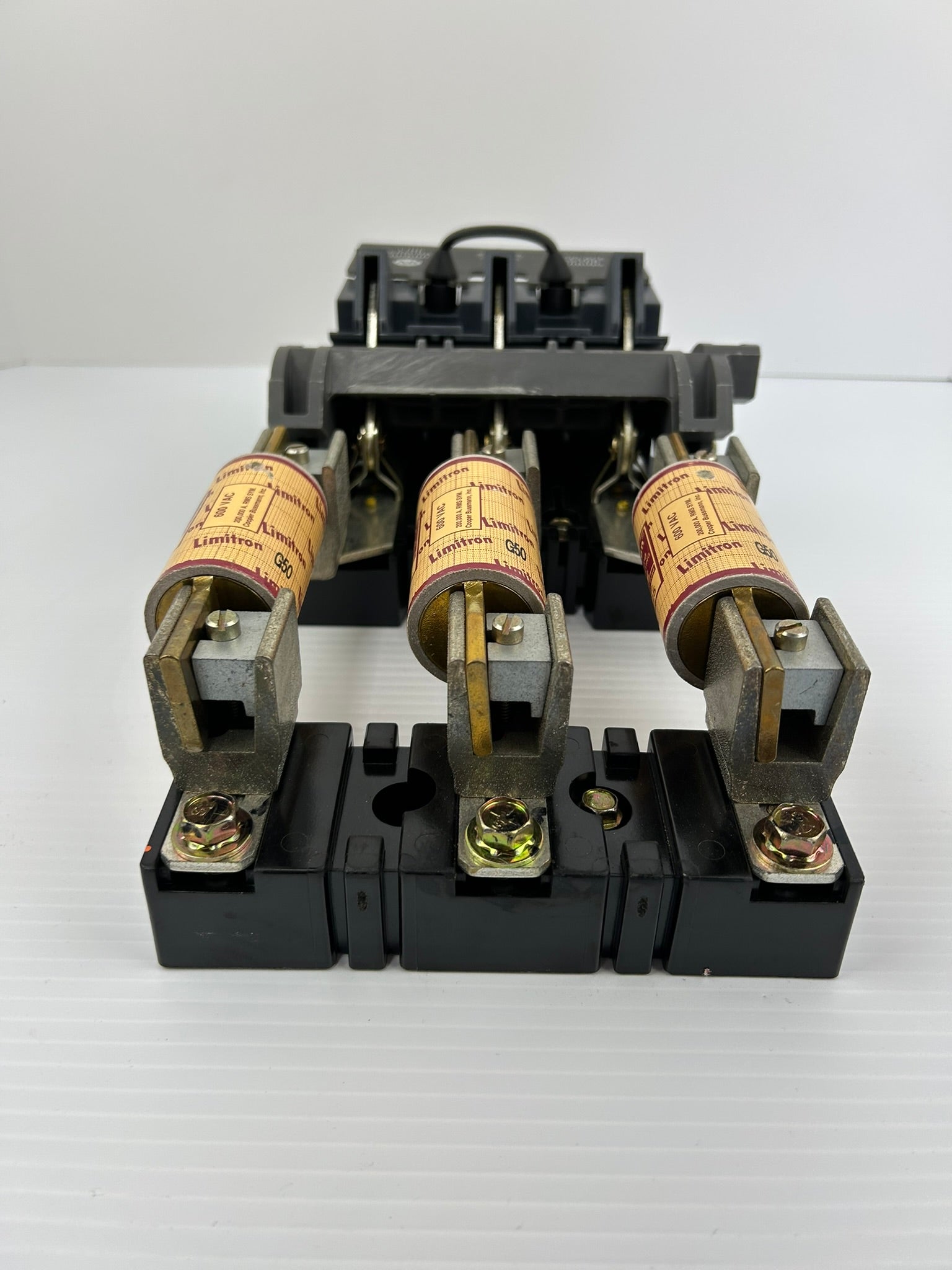 Allen-Bradley 40120-563-01 Fusible Disconnect Switch 200A 600V with Safety Cover