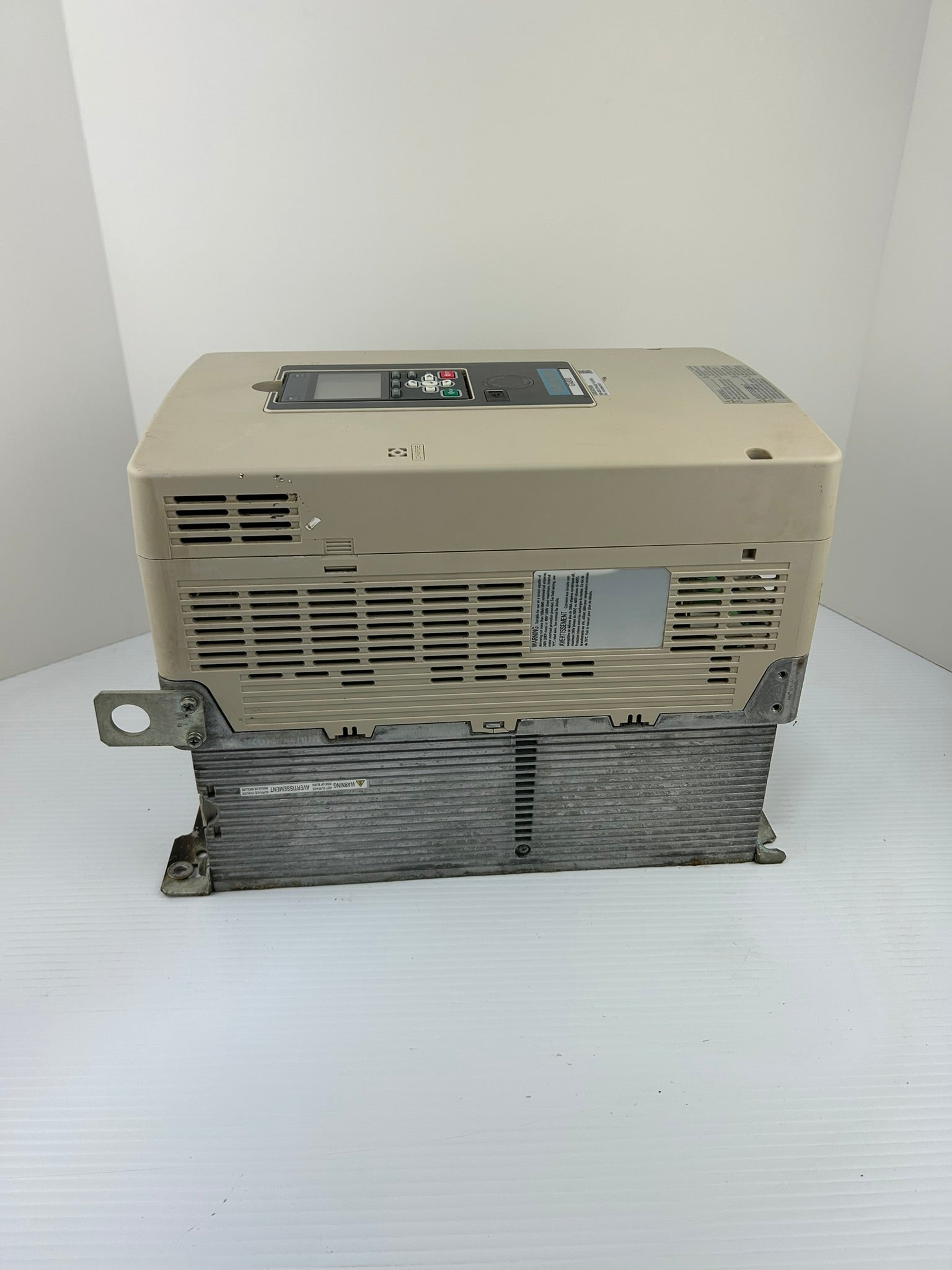 Yaskawa Electric CIPR-GA80U4075ABMA-AAAANA AC Industrial Drive Rev B GA800