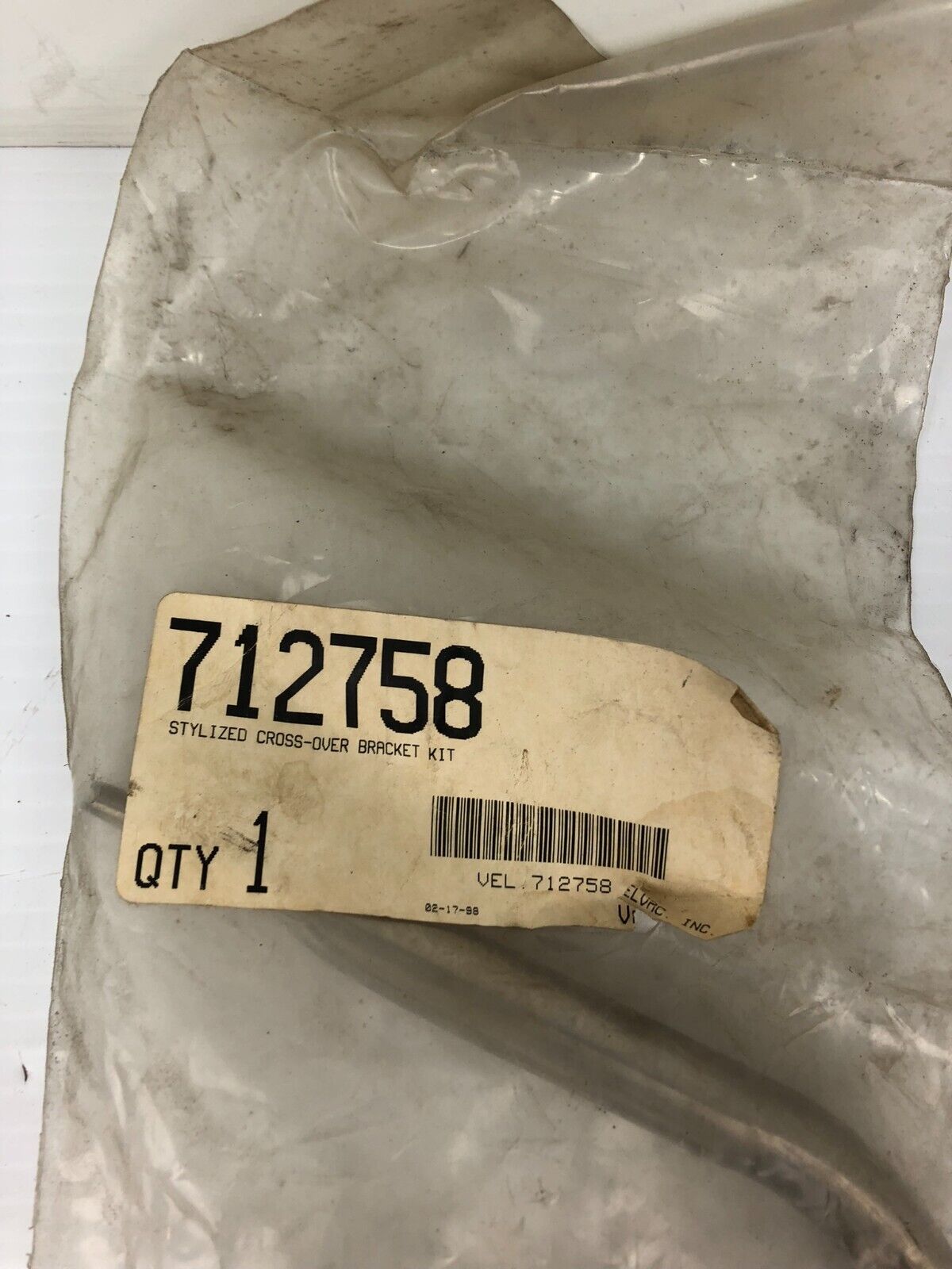 Velvac 712758 Stylized Cross-Over Bracket Kit