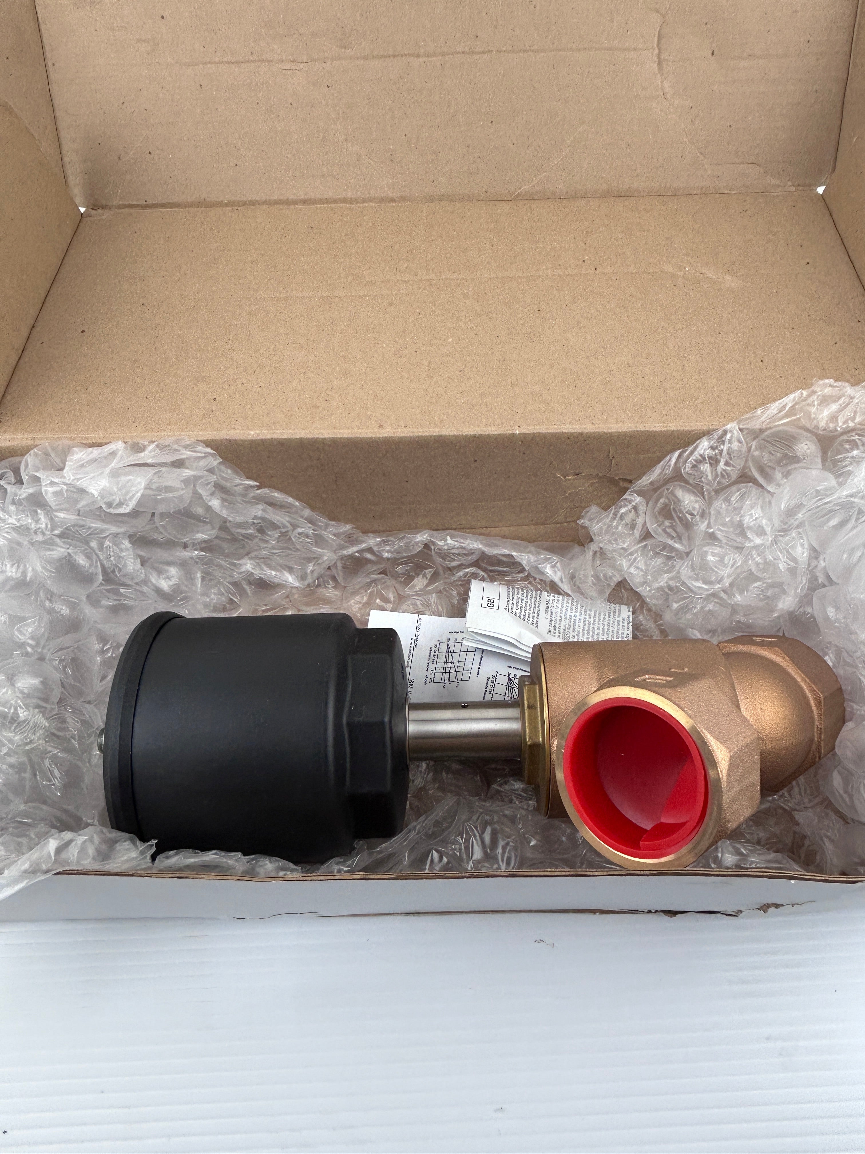 Asco 8290A025 2-Way Auxiliary Valve 2/2 NC 2" NPT PN16 Bronze 90 PSI