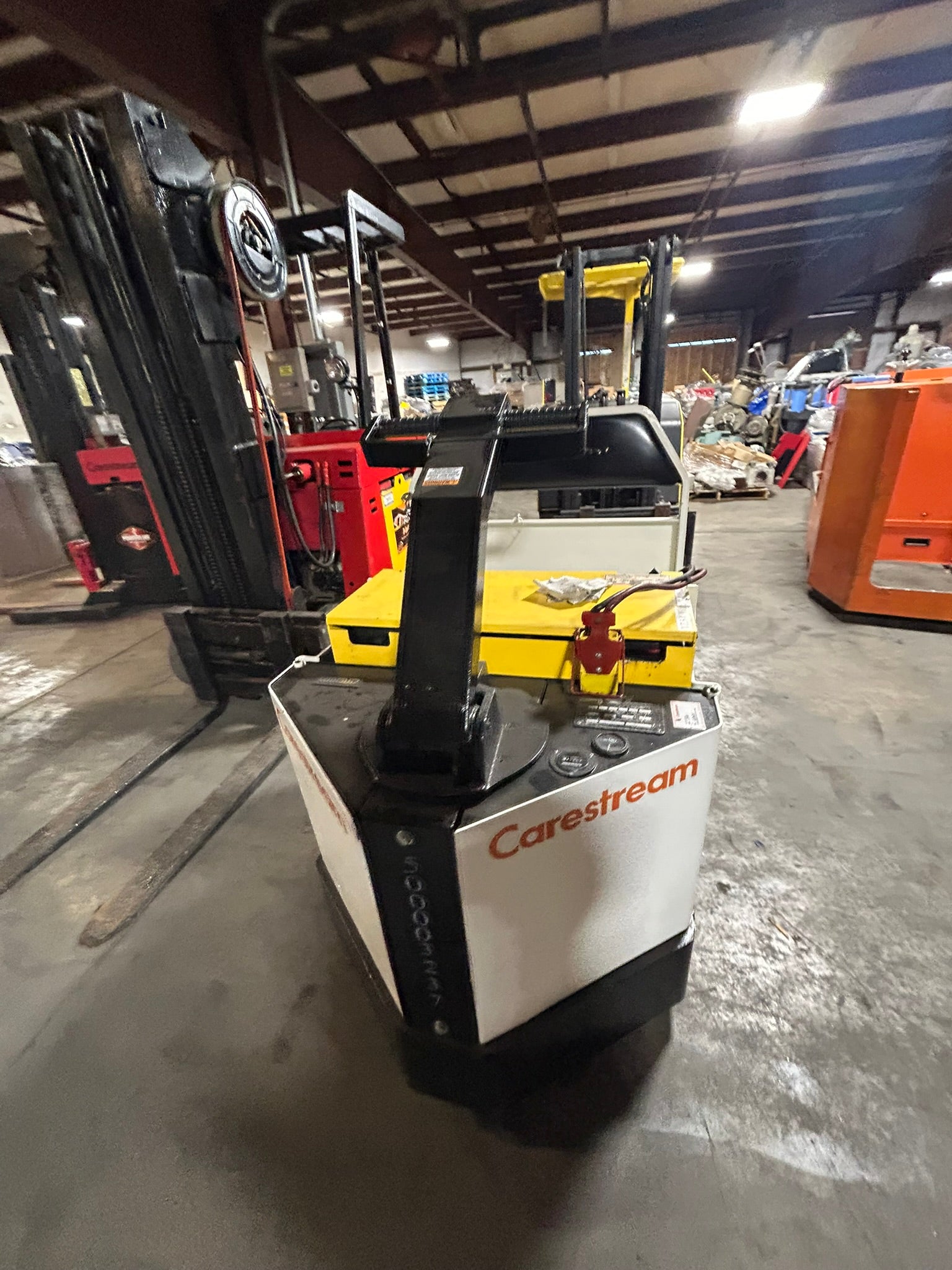 Crown 200TWR Electric Rider Tow Tractor Tugger Forklift 24VDC Type E 1015 Hours