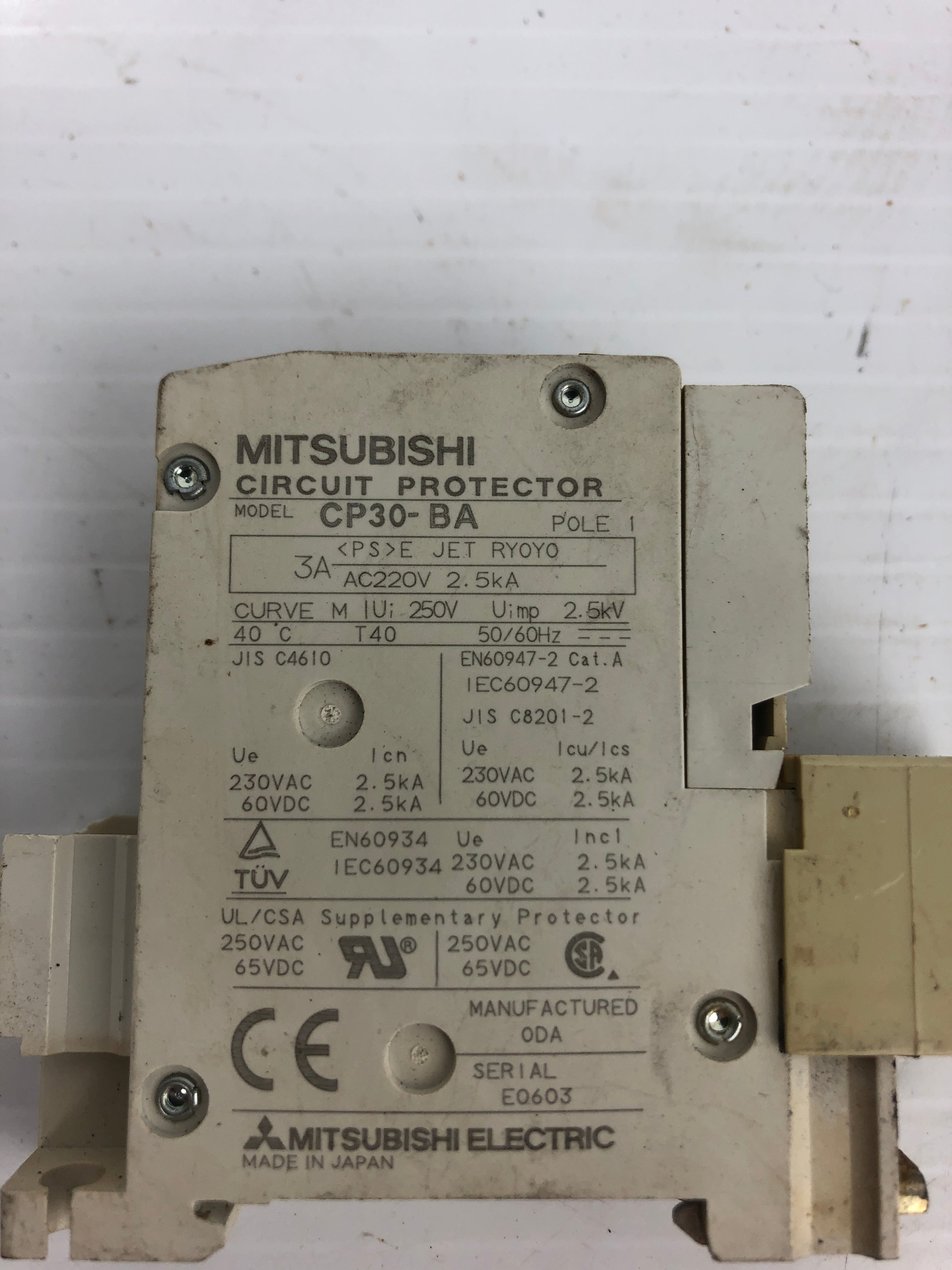 Mitsubishi CP30-BA Circuit Breaker Protector 250V 3A 1P 50/60Hz