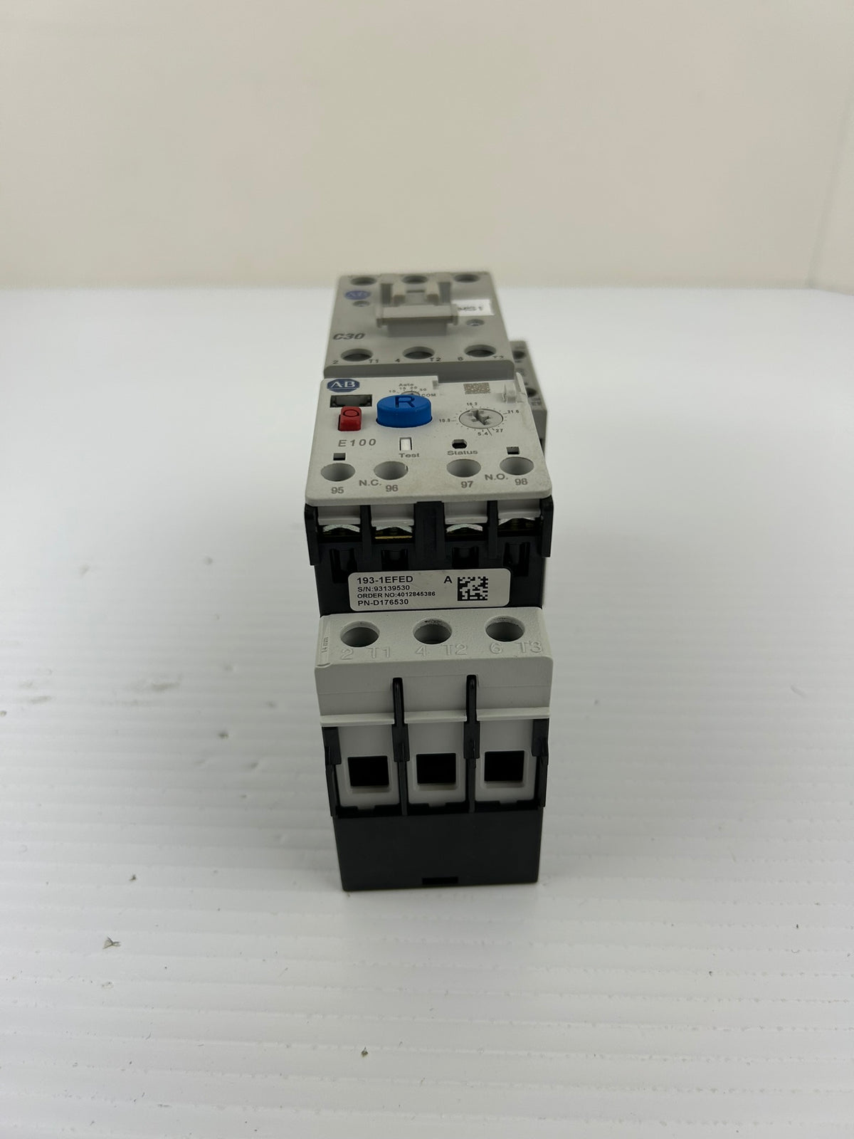 Allen-Bradley 100-C30*00 Contactor Ser C 30A 600V 3-Pole w/ 193-1EFED E100 100-S