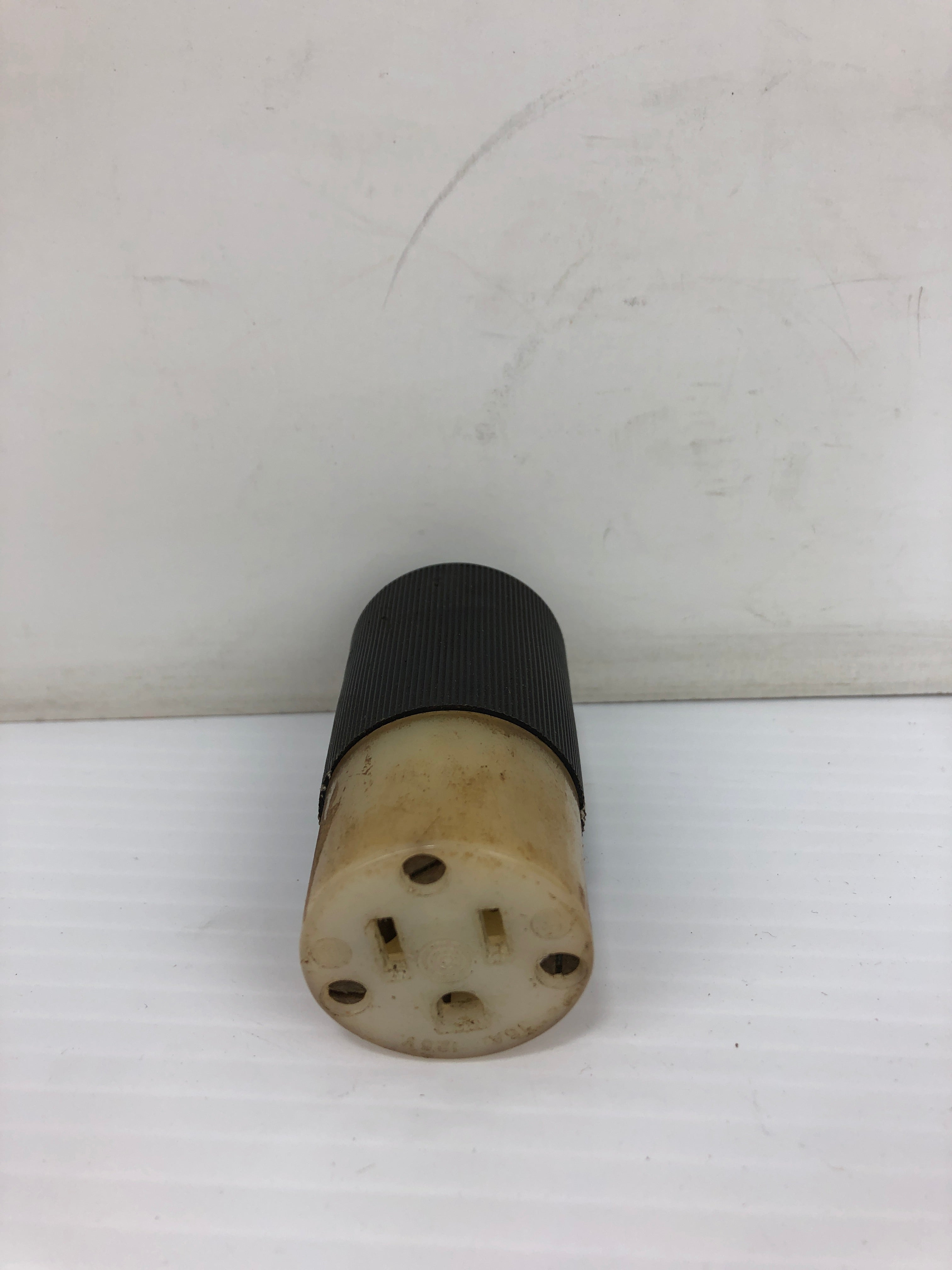 Hubbell Receptacle 15A 125V - Lot of 2