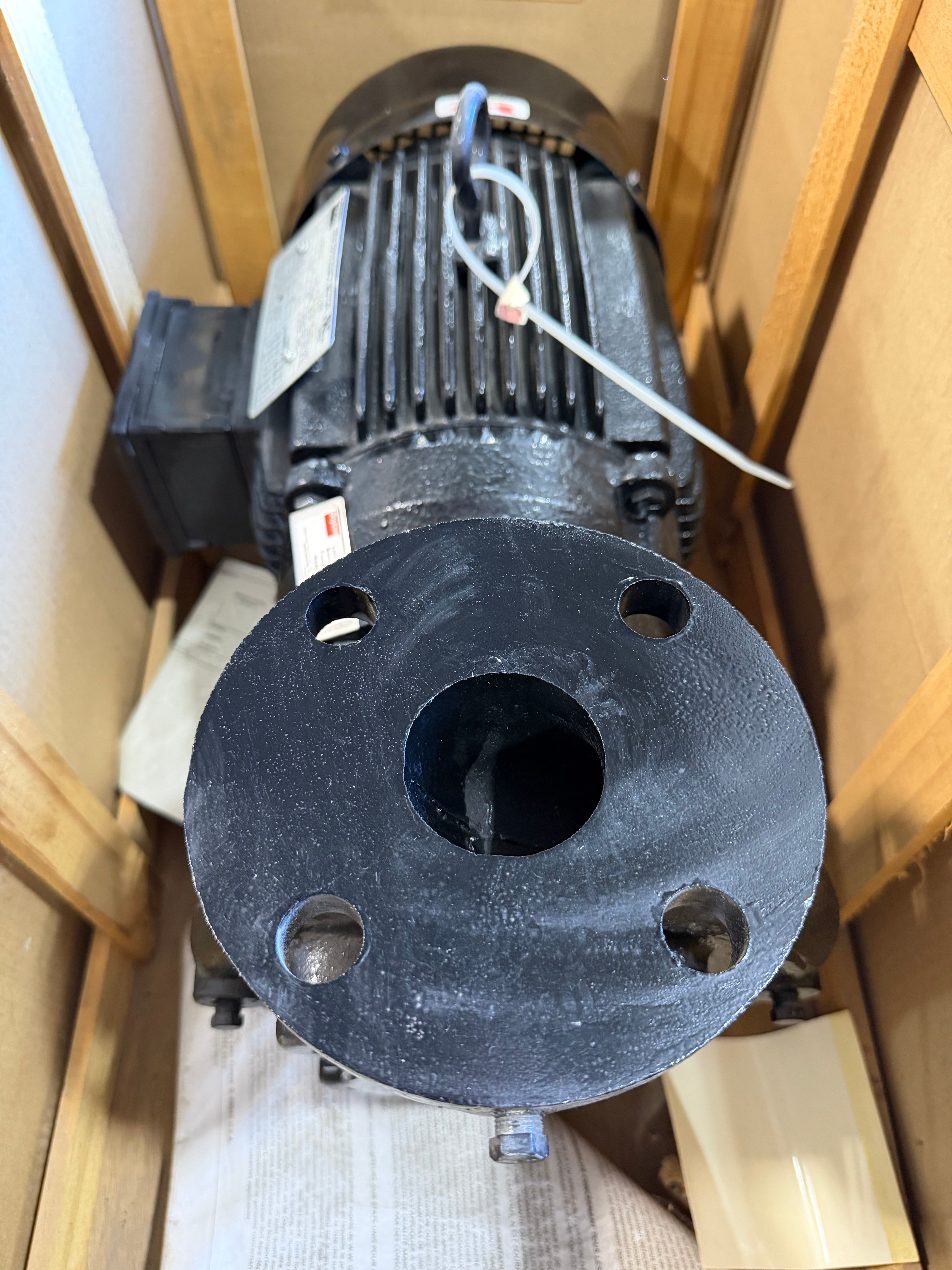 Dayton LTDH23TCE 5HP Motor 184JM 208-230/460V 3PH 3450RPM TEFC Pump Motor